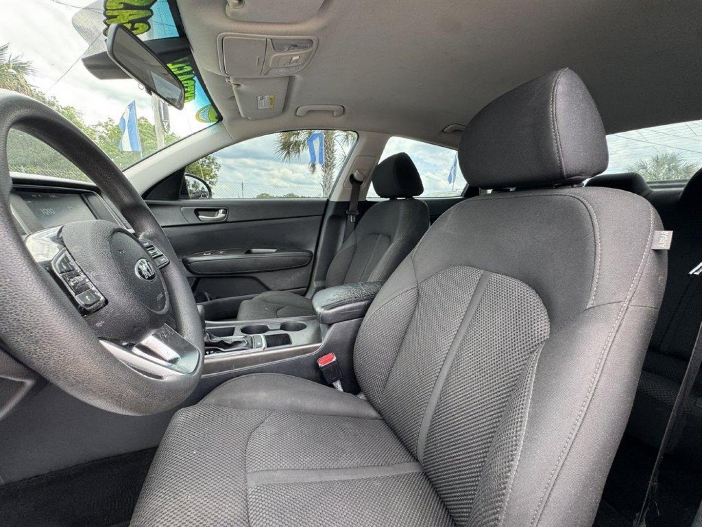 2019 Blue /Black Kia Optima (5XXGT4L37KG) with an 2.4l I-4 DI Dohc 2.4l engine, Automatic transmission, located at 745 East Steele Rd., West Columbia, SC, 29170, (803) 755-9148, 33.927212, -81.148483 - Special Internet Price! 2019 Kia Optima with AM/FM radio, Backup camera, Cruise control, Cloth interior, Keyless entry, Powered windows, Powered door locks, Plus more! - Photo#19