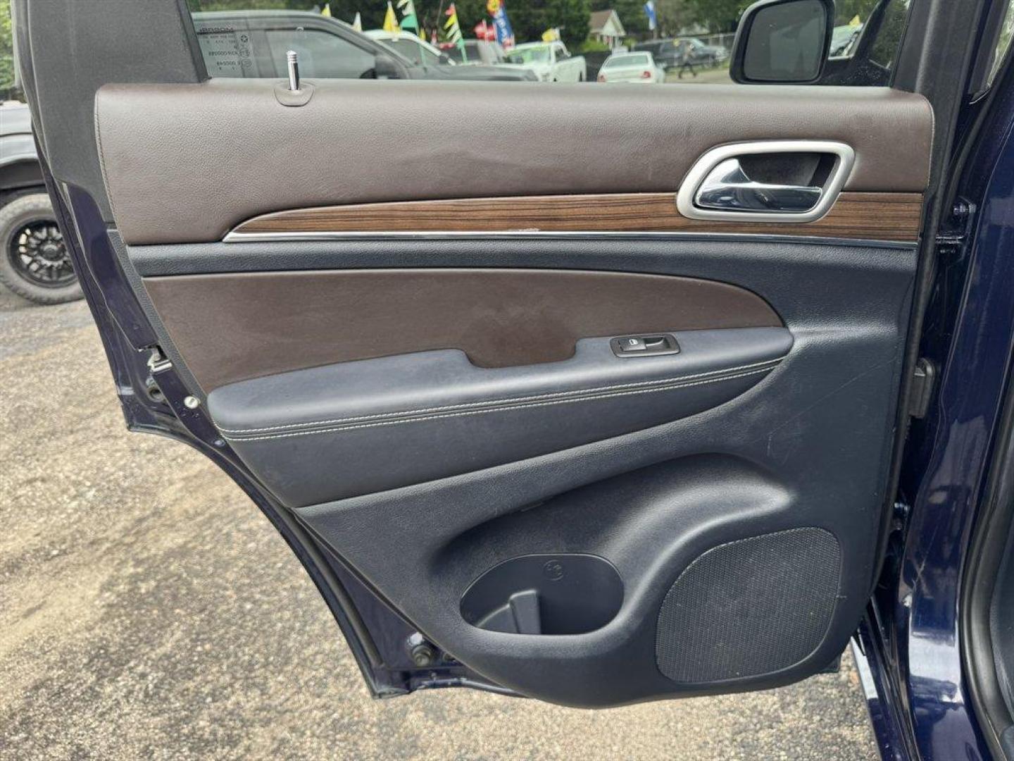 2014 Blue /Black Jeep Grand Cherokee (1C4RJFCG5EC) with an 3.6l V6 MPI Dohc VVT Flex engine, Automatic transmission, located at 745 East Steele Rd., West Columbia, SC, 29170, (803) 755-9148, 33.927212, -81.148483 - Special Internet Price! 2014 Jeep Grand Cherokee with AM/FM radio, Bluetooth, Backup camera, Navigation, Cruise control, Panoramic sunroof, Leather interior, Keyless entry, Push to start, Powered windows, Powered door locks, Plus more! - Photo#26