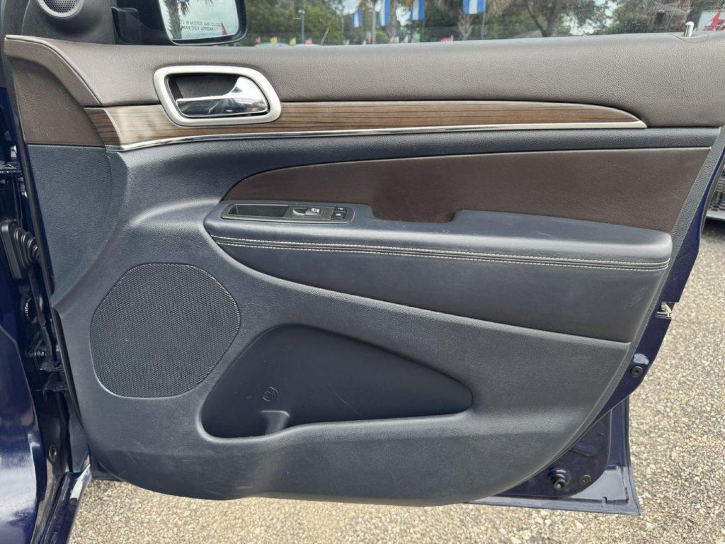 2014 Blue /Black Jeep Grand Cherokee (1C4RJFCG5EC) with an 3.6l V6 MPI Dohc VVT Flex engine, Automatic transmission, located at 745 East Steele Rd., West Columbia, SC, 29170, (803) 755-9148, 33.927212, -81.148483 - Special Internet Price! 2014 Jeep Grand Cherokee with AM/FM radio, Bluetooth, Backup camera, Navigation, Cruise control, Panoramic sunroof, Leather interior, Keyless entry, Push to start, Powered windows, Powered door locks, Plus more! - Photo#31