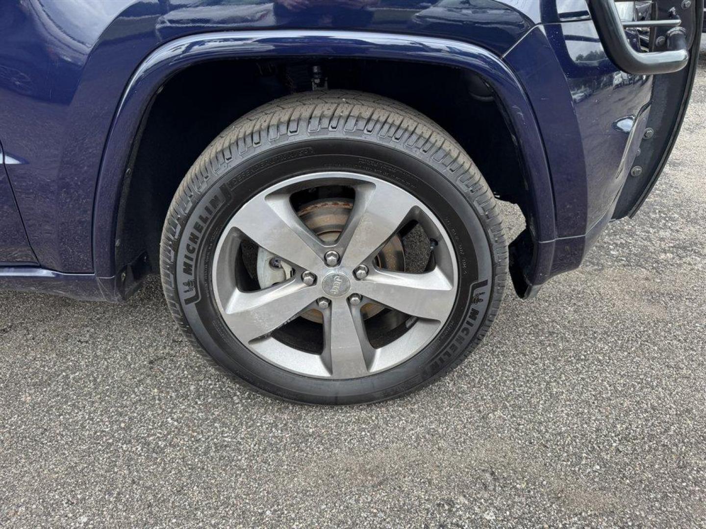 2014 Blue /Black Jeep Grand Cherokee (1C4RJFCG5EC) with an 3.6l V6 MPI Dohc VVT Flex engine, Automatic transmission, located at 745 East Steele Rd., West Columbia, SC, 29170, (803) 755-9148, 33.927212, -81.148483 - Special Internet Price! 2014 Jeep Grand Cherokee with AM/FM radio, Bluetooth, Backup camera, Navigation, Cruise control, Panoramic sunroof, Leather interior, Keyless entry, Push to start, Powered windows, Powered door locks, Plus more! - Photo#38