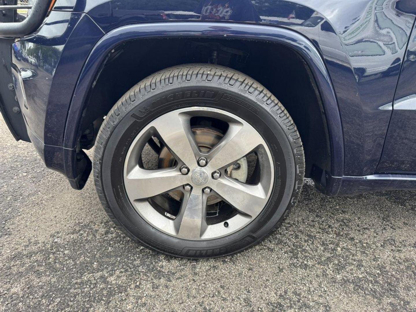 2014 Blue /Black Jeep Grand Cherokee (1C4RJFCG5EC) with an 3.6l V6 MPI Dohc VVT Flex engine, Automatic transmission, located at 745 East Steele Rd., West Columbia, SC, 29170, (803) 755-9148, 33.927212, -81.148483 - Special Internet Price! 2014 Jeep Grand Cherokee with AM/FM radio, Bluetooth, Backup camera, Navigation, Cruise control, Panoramic sunroof, Leather interior, Keyless entry, Push to start, Powered windows, Powered door locks, Plus more! - Photo#41