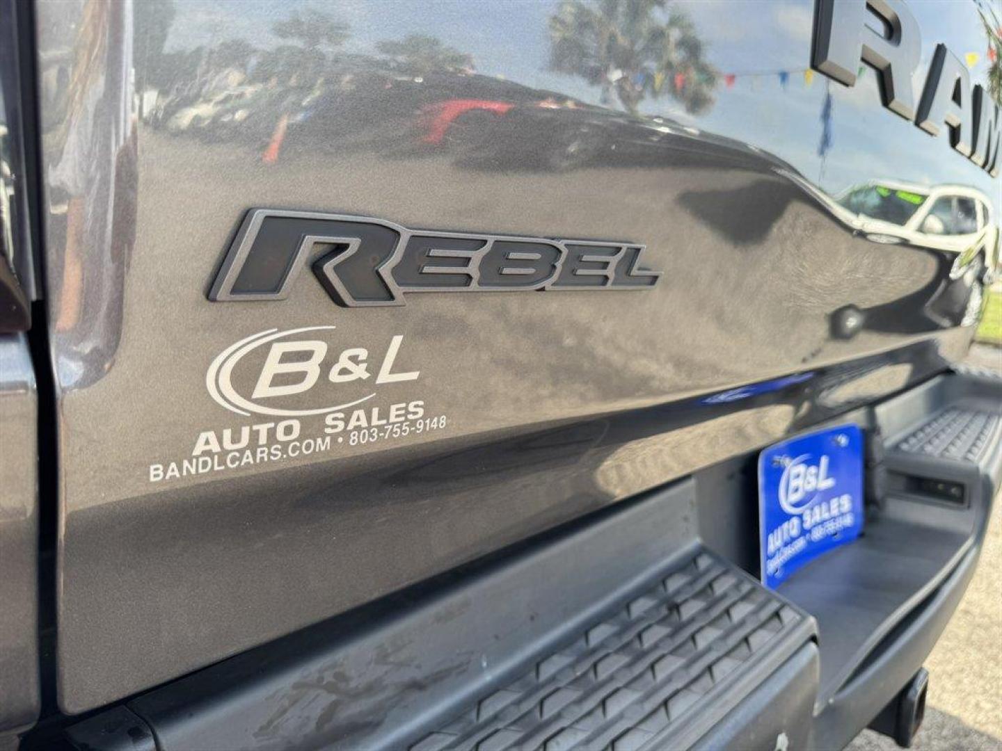 2019 Grey /Black Ram 1500 (1C6SRFET5KN) with an 5.7l V8 Smpi Hemi 5.7l engine, Automatic transmission, located at 745 East Steele Rd., West Columbia, SC, 29170, (803) 755-9148, 33.927212, -81.148483 - Special Internet Price! 2019 Ram 1500 Rebel with AM/FM radio, Trail to XM radio, Backup camera, Navigation, Cruise control, Keyless entry, Push to start, Leather interior, 4X4, Truck bed cover, Powered windows, Powered door locks, Plus more! - Photo#33