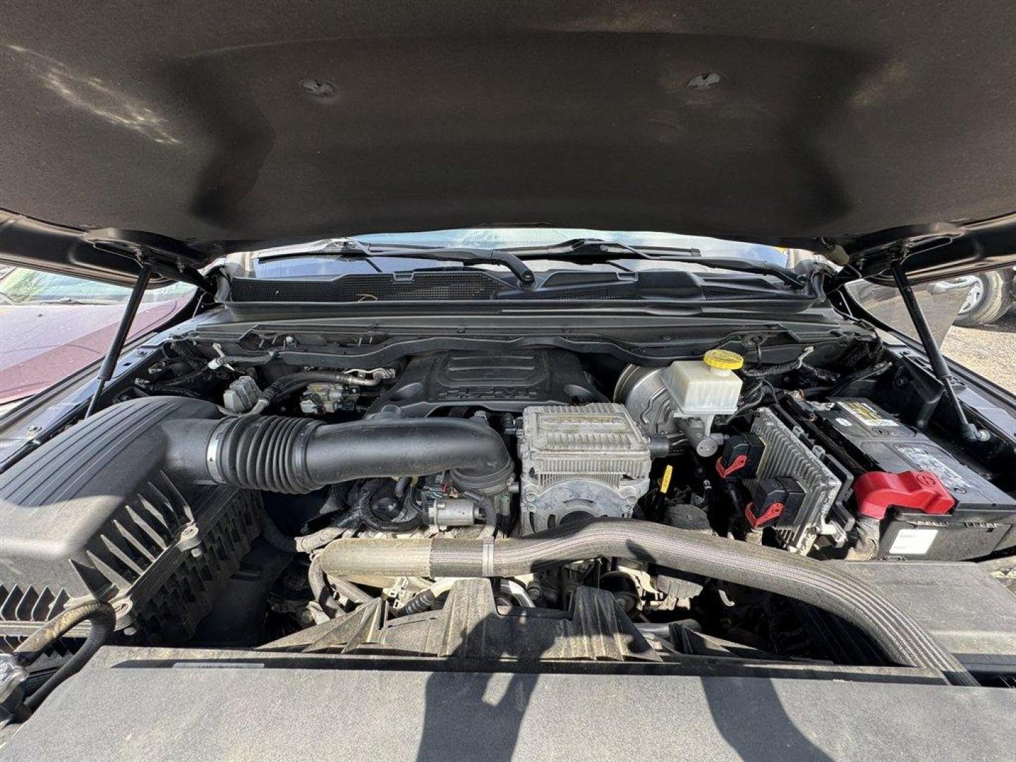 2019 Grey /Black Ram 1500 (1C6SRFET5KN) with an 5.7l V8 Smpi Hemi 5.7l engine, Automatic transmission, located at 745 East Steele Rd., West Columbia, SC, 29170, (803) 755-9148, 33.927212, -81.148483 - Special Internet Price! 2019 Ram 1500 Rebel with AM/FM radio, Trail to XM radio, Backup camera, Navigation, Cruise control, Keyless entry, Push to start, Leather interior, 4X4, Truck bed cover, Powered windows, Powered door locks, Plus more! - Photo#34