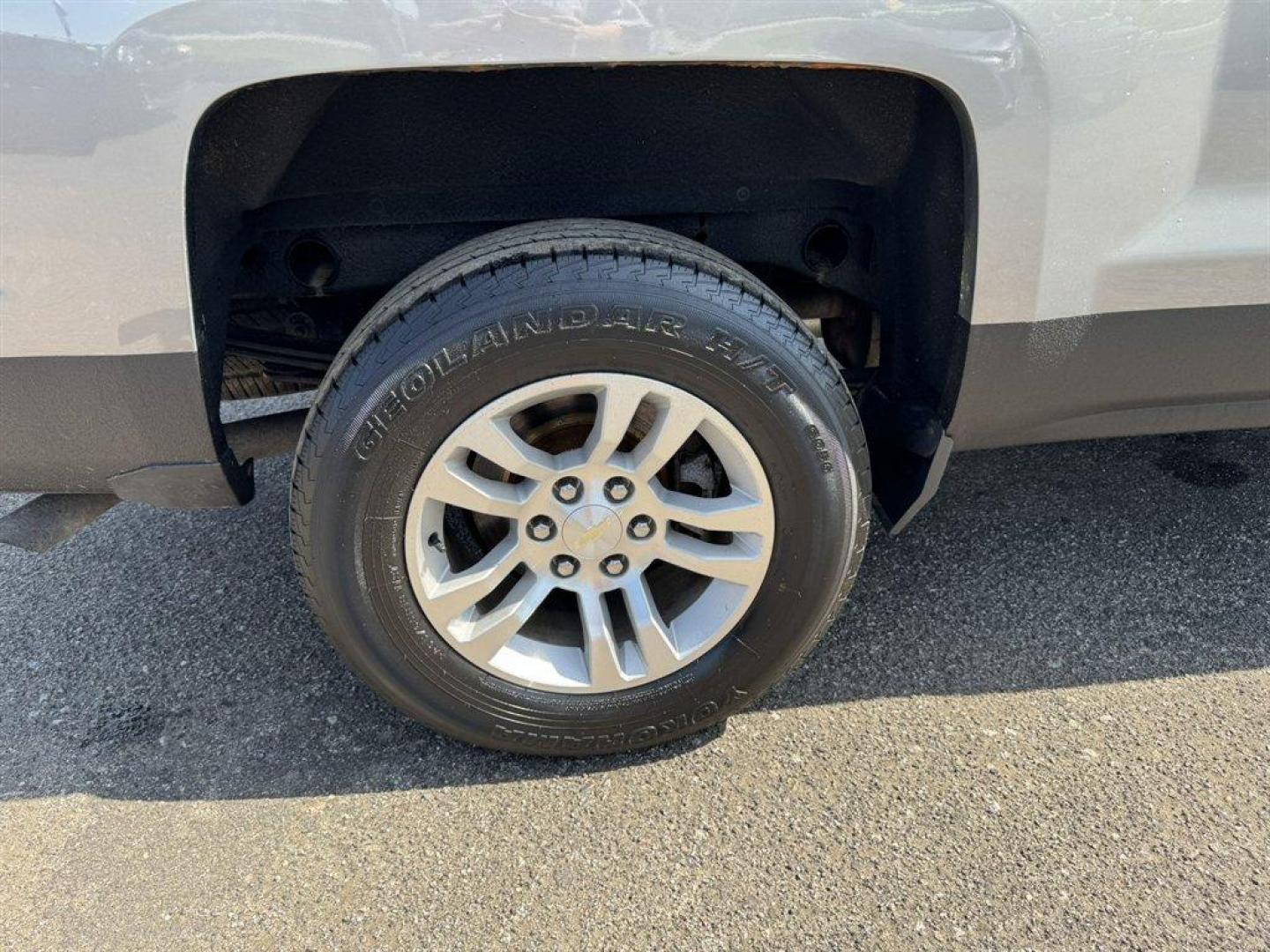 2017 Silver /Black Chevrolet Silverado 1500 (1GCVKREC8HZ) with an 5.3l V8 DI VVT Flex 5.3l engine, Automatic transmission, located at 745 East Steele Rd., West Columbia, SC, 29170, (803) 755-9148, 33.927212, -81.148483 - Special Internet Price! 2017 Chevrolet Silverado with AM/FM radio, Cruise control, Backup camera, 4X4, Powered driver seat, Cloth interior, Powered windows, Powered door locks, Plus more! - Photo#30