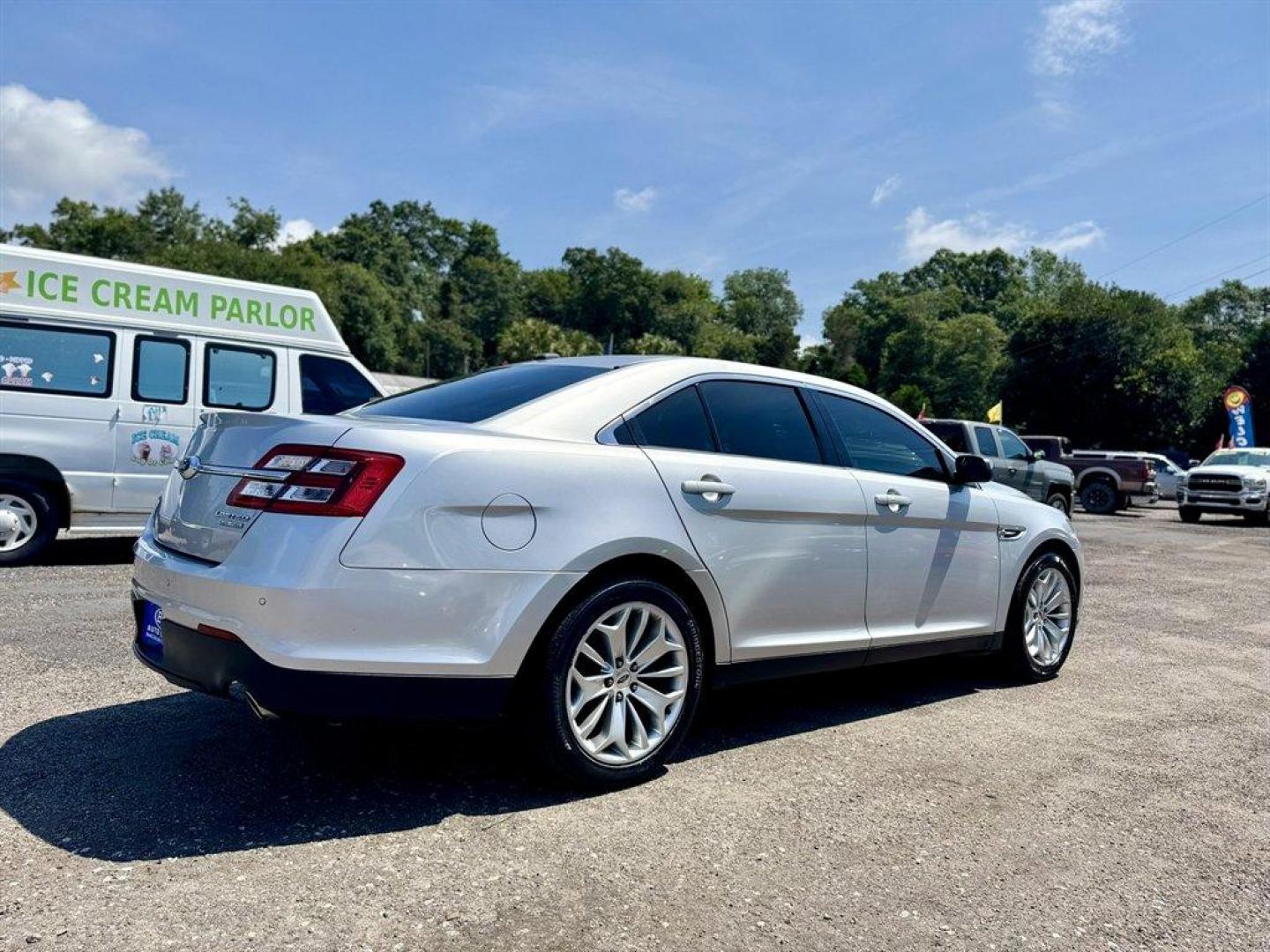 2017 Silver /Black Ford Taurus (1FAHP2F84HG) with an 3.5l V6 Smpi TI-VCT 3.5l engine, Automatic transmission, located at 745 East Steele Rd., West Columbia, SC, 29170, (803) 755-9148, 33.927212, -81.148483 - Special Internet Price! 2017 Ford Taurus with AM/FM radio, Bluetooth, Backup camera, Cruise control, Sunroof, Keyless entry, Leather interior, Heated seats, Powered front seats, Powered windows, Powered door locks, Plus more! - Photo#3