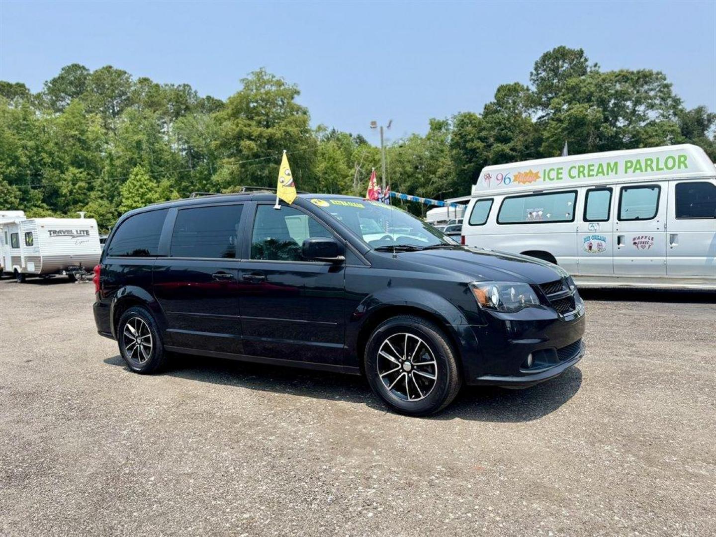 2017 Black /Black Dodge Grand Caravan (2C4RDGEG2HR) with an 3.6l V6 MPI Dohc VVT Flex engine, Automatic transmission, located at 745 East Steele Rd., West Columbia, SC, 29170, (803) 755-9148, 33.927212, -81.148483 - Special Internet Price! 2017 Dodge Grand Caravan with AM/FM radio, Bluetooth, Cruise control, Leather interior, 3rd row seating, Powered liftgate, Powered windows, Powered door locks, Plus more! - Photo#2