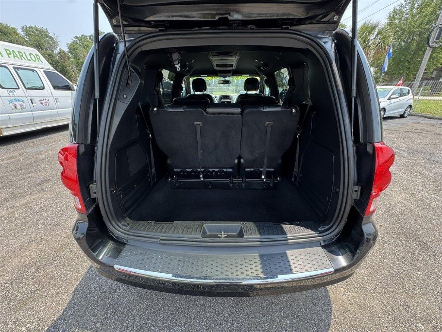 2017 Black /Black Dodge Grand Caravan (2C4RDGEG2HR) with an 3.6l V6 MPI Dohc VVT Flex engine, Automatic transmission, located at 745 East Steele Rd., West Columbia, SC, 29170, (803) 755-9148, 33.927212, -81.148483 - Special Internet Price! 2017 Dodge Grand Caravan with AM/FM radio, Bluetooth, Cruise control, Leather interior, 3rd row seating, Powered liftgate, Powered windows, Powered door locks, Plus more! - Photo#27