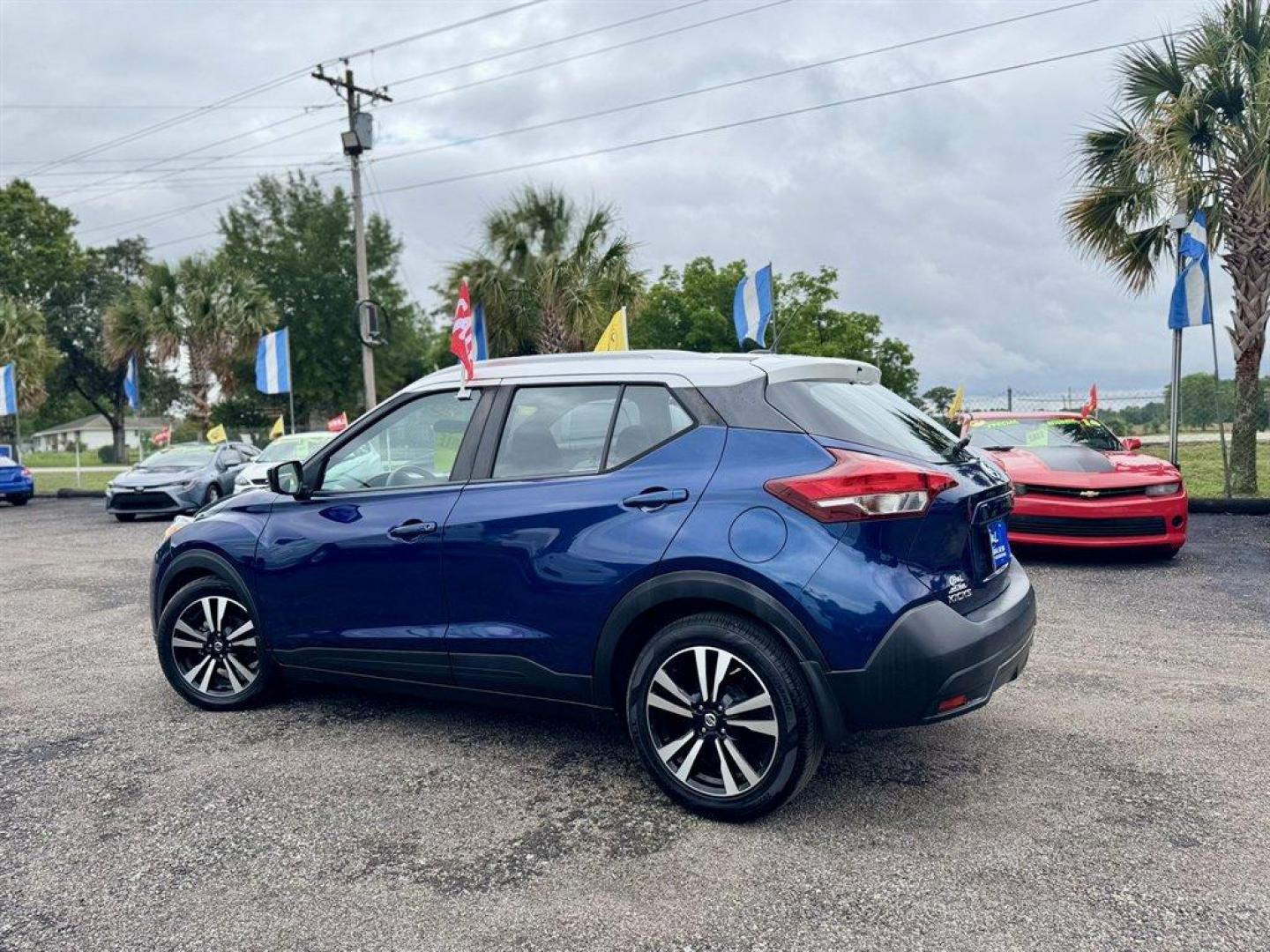 2018 Blue /Black Nissan Kicks (3N1CP5CU8JL) with an 1.6l I-4 Smpi Dohc Cvtcs engine, Automatic transmission, located at 745 East Steele Rd., West Columbia, SC, 29170, (803) 755-9148, 33.927212, -81.148483 - Special Internet Price! 2018 Nissan Kicks with AM/FM radio, Cruise control, Backup camera, Bluetooth, Keyless entry, Push to start, Cloth interior, Powered windows, Powered door locks, Plus more! - Photo#5