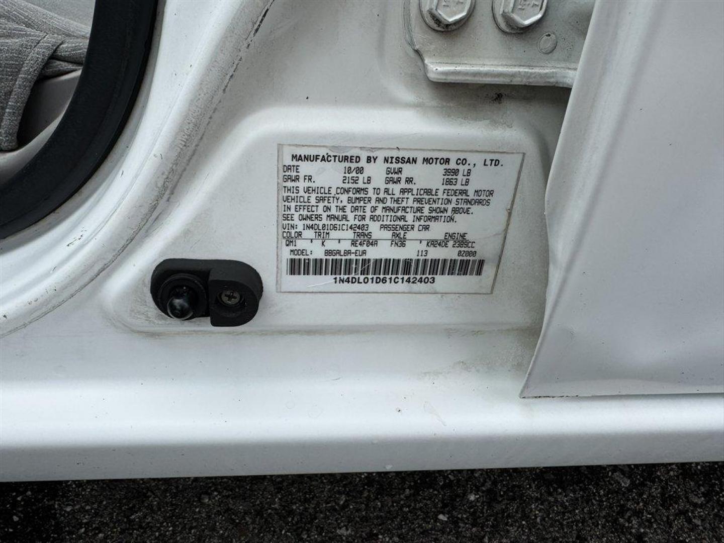 2001 White /Grey Nissan Altima (1N4DL01D61C) with an 2.4l I-4 EFI Dohc 2.4l engine, Automatic transmission, located at 745 East Steele Rd., West Columbia, SC, 29170, (803) 755-9148, 33.927212, -81.148483 - Special Internet Price! 2001 Nissan Altima - Photo#29