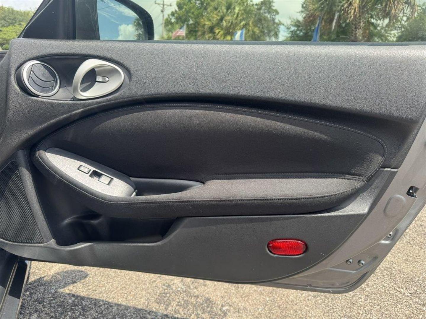 2013 Grey /Black Nissan 370z (JN1AZ4EH3DM) with an 3.7l V6 SFI Dohc Cvtcs 3. engine, Automatic transmission, located at 745 East Steele Rd., West Columbia, SC, 29170, (803) 755-9148, 33.927212, -81.148483 - Special Internet Price! 2013 Nissan 370Z - Photo#20