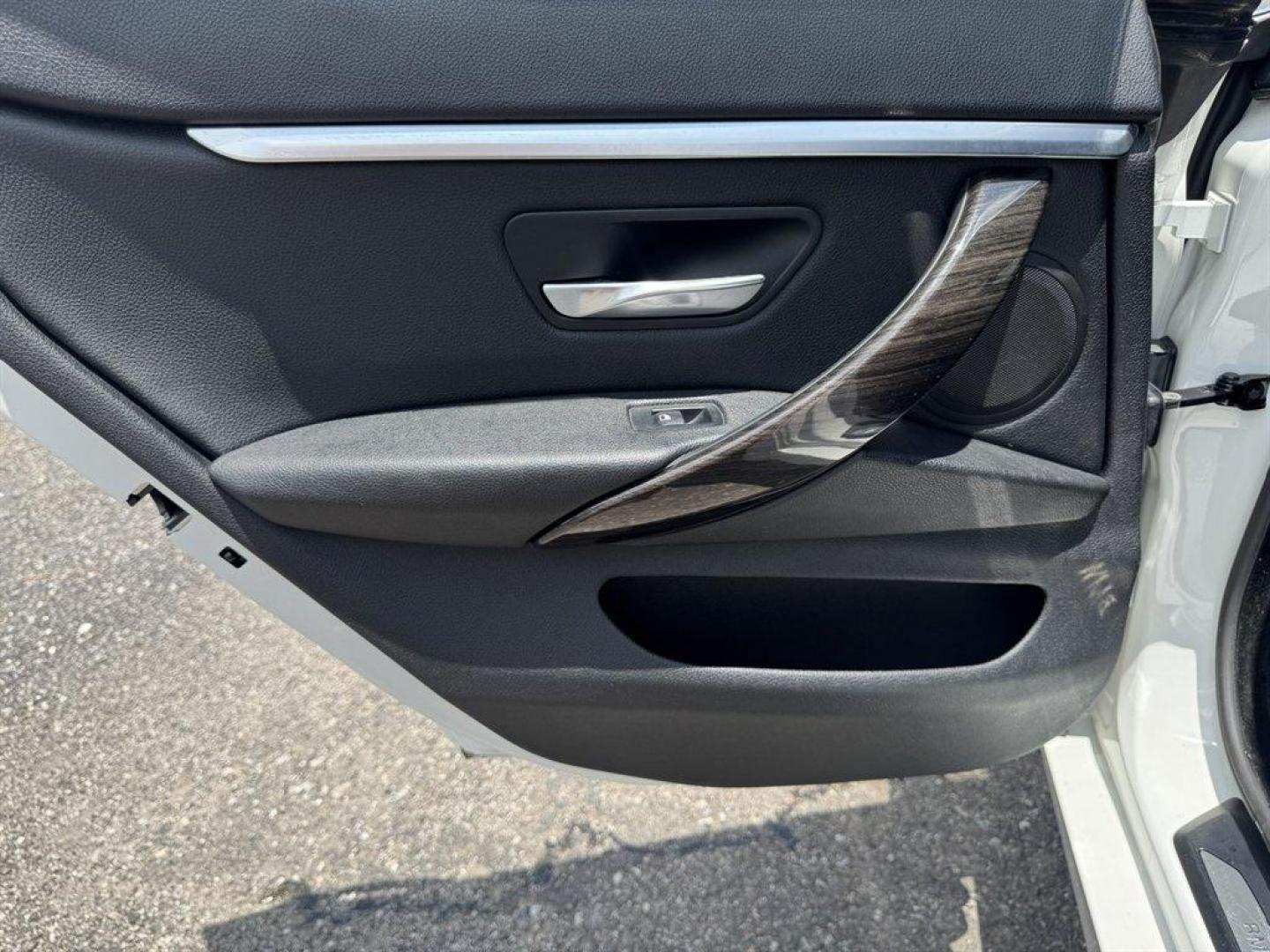 2016 White /Black BMW 4-Series (WBA4A9C55GG) with an 2.0l I-4 DI Dohc T/C 2.0l engine, Automatic transmission, located at 745 East Steele Rd., West Columbia, SC, 29170, (803) 755-9148, 33.927212, -81.148483 - Special Internet Price! 2016 BMW 4-Series with AM/FM radio, Bluetooth, Backup camera, Sunroof, Push to start, Keyless entry, Leather interior, Powered front seats, Heated front seats, Powered windows, Powered door locks, Plus more! - Photo#23