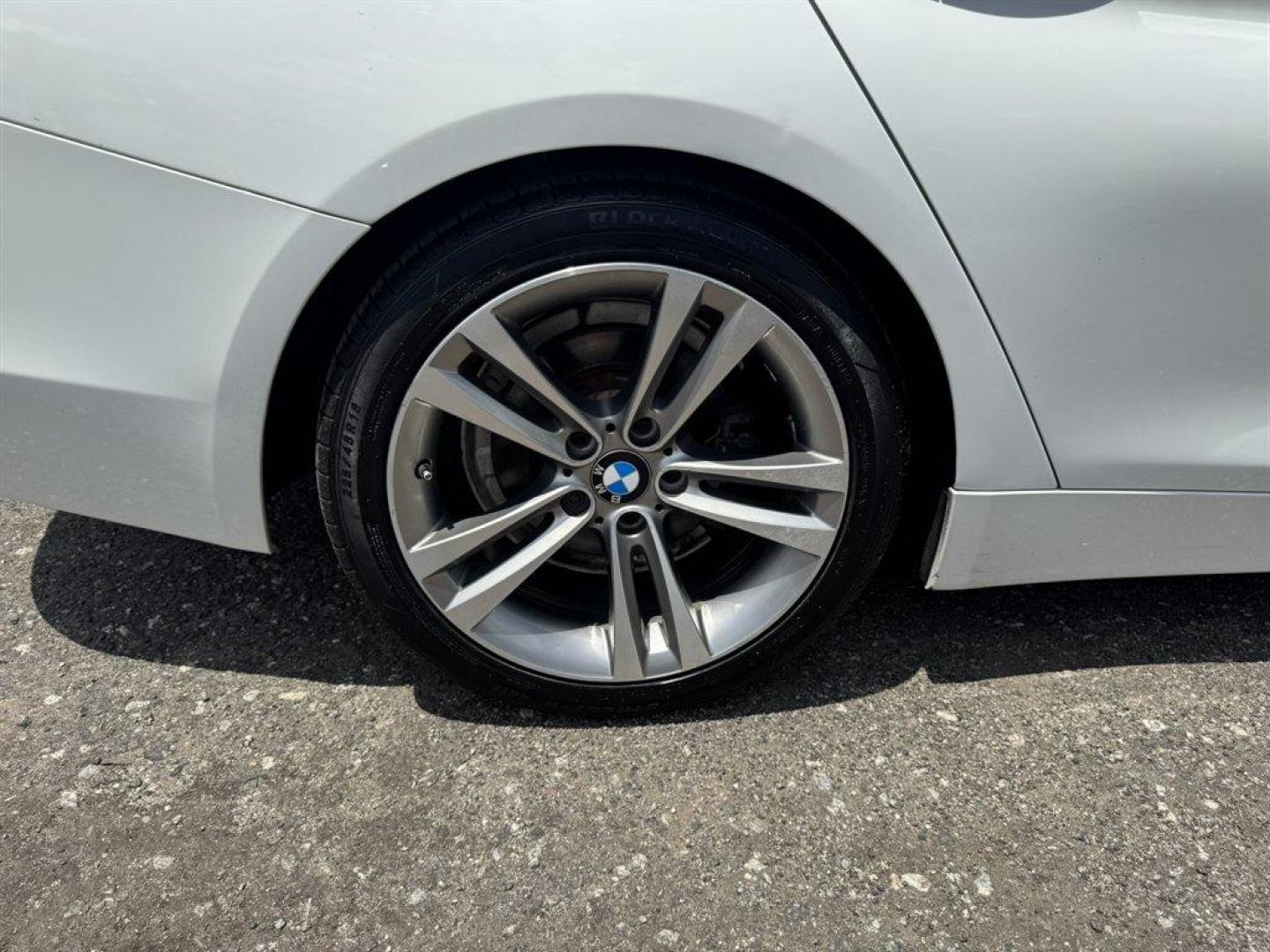 2016 White /Black BMW 4-Series (WBA4A9C55GG) with an 2.0l I-4 DI Dohc T/C 2.0l engine, Automatic transmission, located at 745 East Steele Rd., West Columbia, SC, 29170, (803) 755-9148, 33.927212, -81.148483 - Special Internet Price! 2016 BMW 4-Series with AM/FM radio, Bluetooth, Backup camera, Sunroof, Push to start, Keyless entry, Leather interior, Powered front seats, Heated front seats, Powered windows, Powered door locks, Plus more! - Photo#31