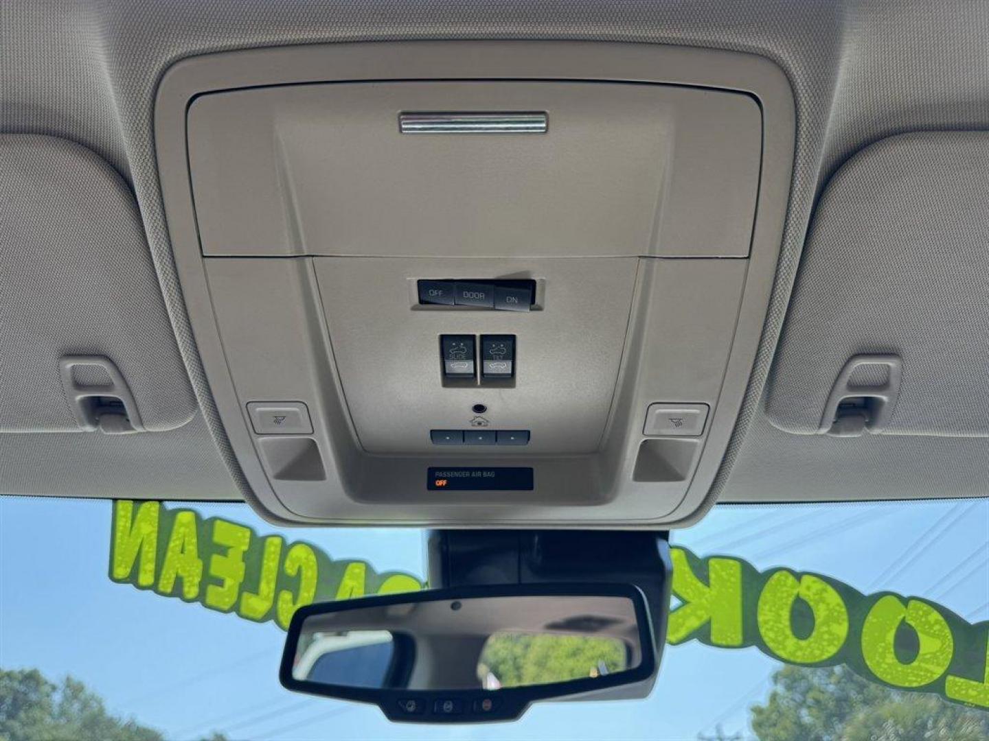 2014 White /Black GMC Sierra 1500 (3GTU2VEC0EG) with an 5.3l V8 DI VVT Flex 5.3l engine, Automatic transmission, located at 745 East Steele Rd., West Columbia, SC, 29170, (803) 755-9148, 33.927212, -81.148483 - Special Internet Price! 2014 GMC Sierra 1500 with AM/FM radio, Backup camera, Navigation, Cruise control, Sunroof, Leather interior, Heated front seats, Powered front seats, Powered windows, Powered door locks, Plus more! - Photo#18