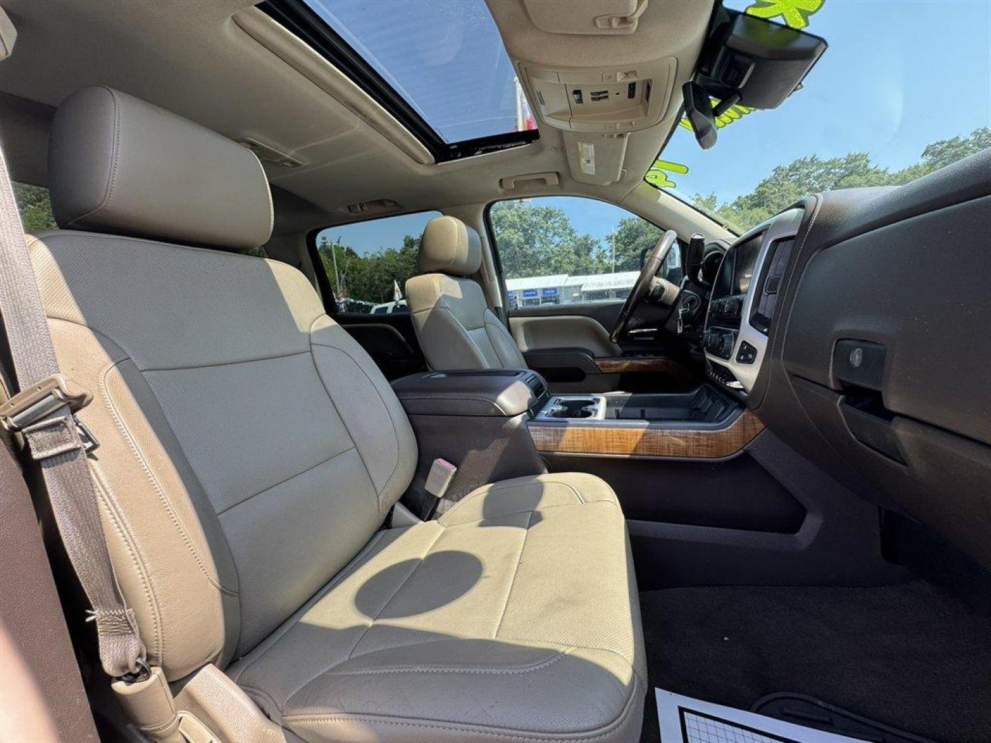 2014 White /Black GMC Sierra 1500 (3GTU2VEC0EG) with an 5.3l V8 DI VVT Flex 5.3l engine, Automatic transmission, located at 745 East Steele Rd., West Columbia, SC, 29170, (803) 755-9148, 33.927212, -81.148483 - Special Internet Price! 2014 GMC Sierra 1500 with AM/FM radio, Backup camera, Navigation, Cruise control, Sunroof, Leather interior, Heated front seats, Powered front seats, Powered windows, Powered door locks, Plus more! - Photo#30