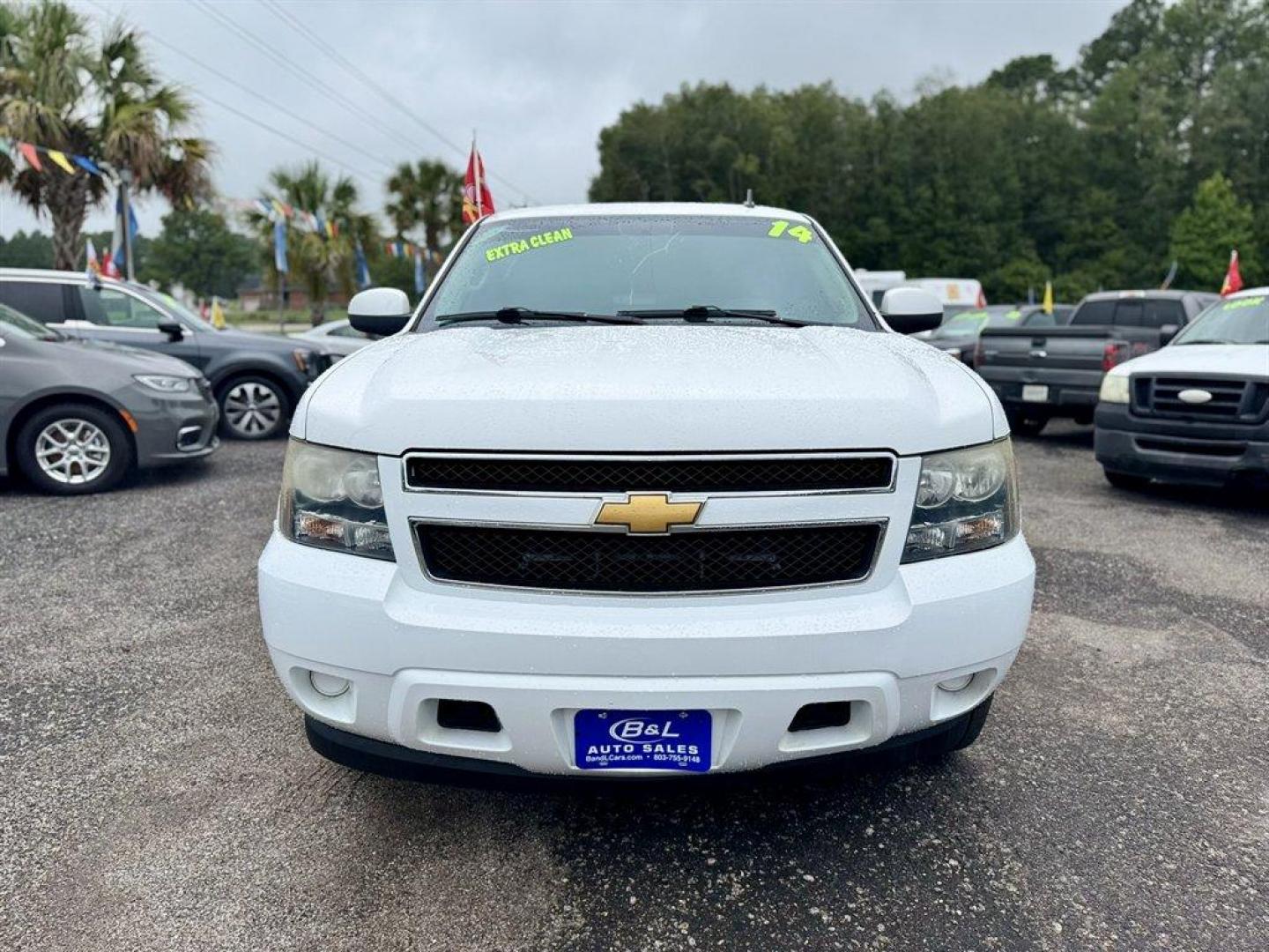 2014 White /Tan Chevrolet Tahoe (1GNSCAE0XER) with an 5.3l V8 SFI Flex 5.3l engine, Automatic transmission, located at 745 East Steele Rd., West Columbia, SC, 29170, (803) 755-9148, 33.927212, -81.148483 - Special Internet Price! 2015 Chevrolet Tahoe with AM/FM radio, Backup camera, Cruise control, Cloth interior, 3rd row seating, Powered windows, Powered door locks, Plus more! - Photo#1