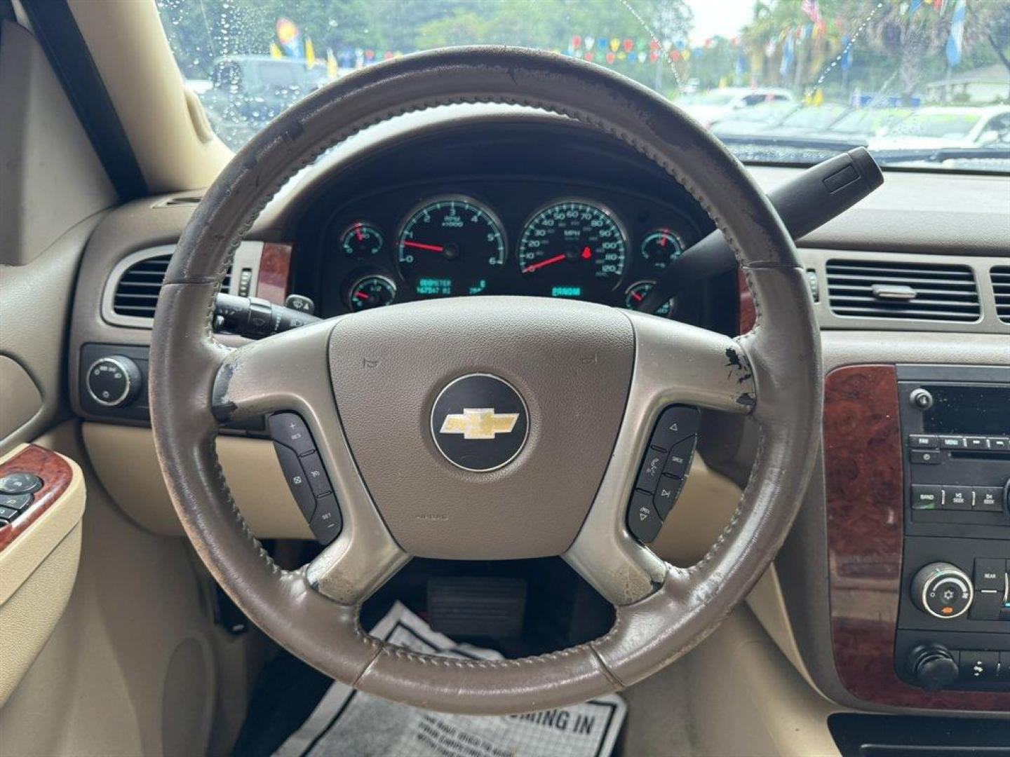 2014 White /Tan Chevrolet Tahoe (1GNSCAE0XER) with an 5.3l V8 SFI Flex 5.3l engine, Automatic transmission, located at 745 East Steele Rd., West Columbia, SC, 29170, (803) 755-9148, 33.927212, -81.148483 - Special Internet Price! 2015 Chevrolet Tahoe with AM/FM radio, Backup camera, Cruise control, Cloth interior, 3rd row seating, Powered windows, Powered door locks, Plus more! - Photo#7