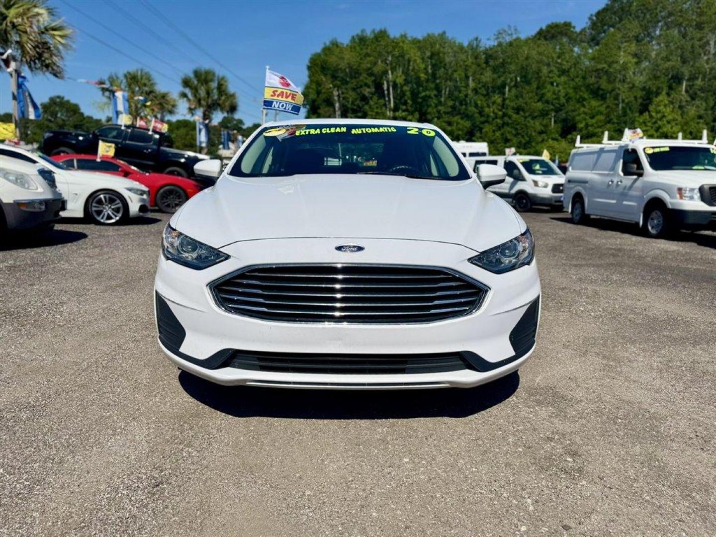 2020 White /Black Ford Fusion (3FA6P0HD8LR) with an 1.5l I-4 DI Dohc Ecoboost engine, Automatic transmission, located at 745 East Steele Rd., West Columbia, SC, 29170, (803) 755-9148, 33.927212, -81.148483 - Special Internet Price! 2020 Ford Fusion with AM/FM radio, Backup camera, Sunroof, Cruise control, Keyless entry, Push to start, Cloth interior, Powered windows, Powered door locks, Plus more! - Photo#1