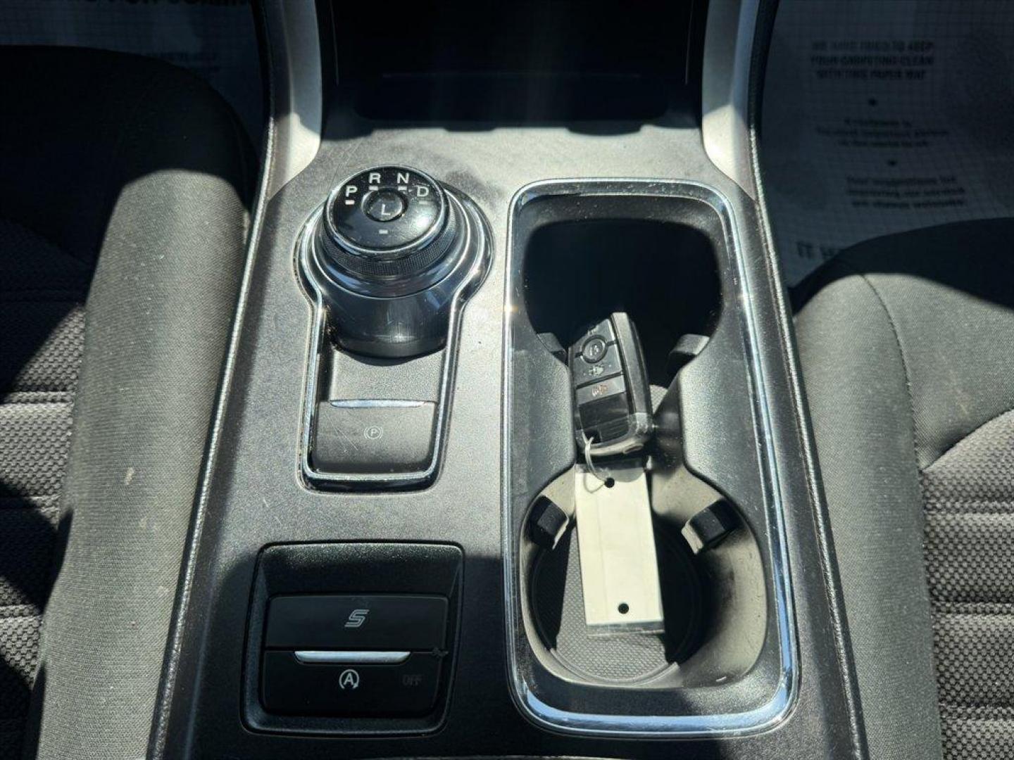 2020 White /Black Ford Fusion (3FA6P0HD8LR) with an 1.5l I-4 DI Dohc Ecoboost engine, Automatic transmission, located at 745 East Steele Rd., West Columbia, SC, 29170, (803) 755-9148, 33.927212, -81.148483 - Special Internet Price! 2020 Ford Fusion with AM/FM radio, Backup camera, Sunroof, Cruise control, Keyless entry, Push to start, Cloth interior, Powered windows, Powered door locks, Plus more! - Photo#14