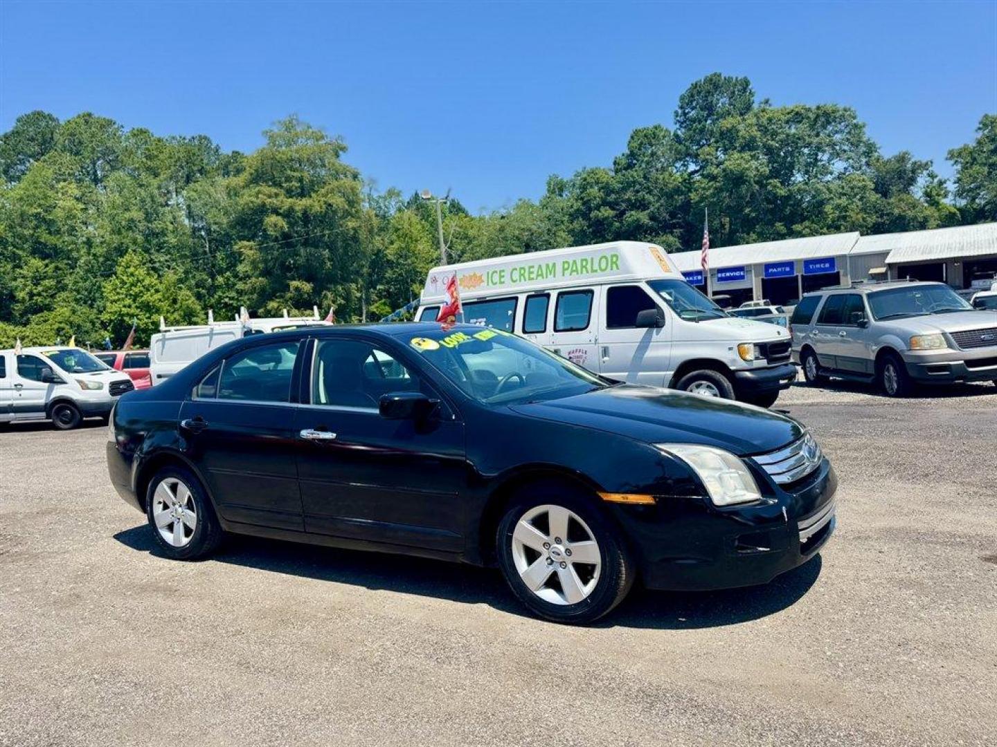 2009 Black /Black Ford Fusion (3FAHP08119R) with an 3.0l V6 EFI 3.0l engine, Automatic transmission, located at 745 East Steele Rd., West Columbia, SC, 29170, (803) 755-9148, 33.927212, -81.148483 - Special Internet Price! 2009 Ford Fusion with AM/FM radio, Cruise control, Sunroof, Leather interior, Powered windows, Powered door locks, Plus more! - Photo#2