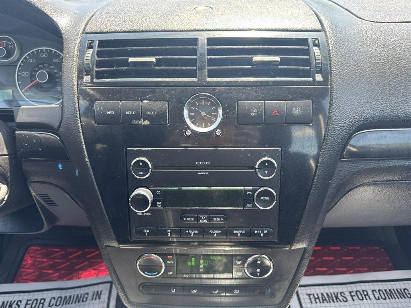 2009 Black /Black Ford Fusion (3FAHP08119R) with an 3.0l V6 EFI 3.0l engine, Automatic transmission, located at 745 East Steele Rd., West Columbia, SC, 29170, (803) 755-9148, 33.927212, -81.148483 - Special Internet Price! 2009 Ford Fusion with AM/FM radio, Cruise control, Sunroof, Leather interior, Powered windows, Powered door locks, Plus more! - Photo#12