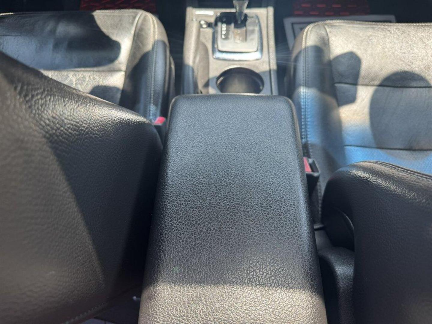 2009 Black /Black Ford Fusion (3FAHP08119R) with an 3.0l V6 EFI 3.0l engine, Automatic transmission, located at 745 East Steele Rd., West Columbia, SC, 29170, (803) 755-9148, 33.927212, -81.148483 - Special Internet Price! 2009 Ford Fusion with AM/FM radio, Cruise control, Sunroof, Leather interior, Powered windows, Powered door locks, Plus more! - Photo#13