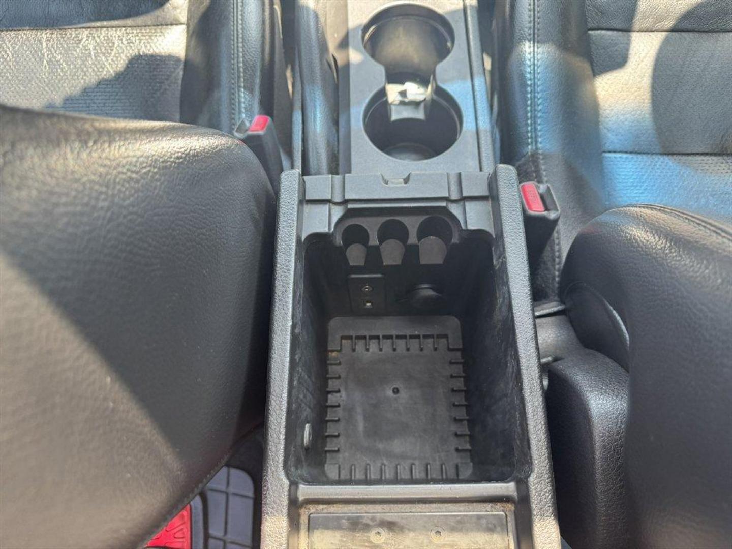 2009 Black /Black Ford Fusion (3FAHP08119R) with an 3.0l V6 EFI 3.0l engine, Automatic transmission, located at 745 East Steele Rd., West Columbia, SC, 29170, (803) 755-9148, 33.927212, -81.148483 - Special Internet Price! 2009 Ford Fusion with AM/FM radio, Cruise control, Sunroof, Leather interior, Powered windows, Powered door locks, Plus more! - Photo#15