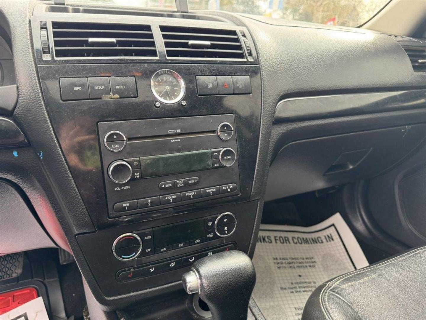 2009 Black /Black Ford Fusion (3FAHP08119R) with an 3.0l V6 EFI 3.0l engine, Automatic transmission, located at 745 East Steele Rd., West Columbia, SC, 29170, (803) 755-9148, 33.927212, -81.148483 - Photo#12