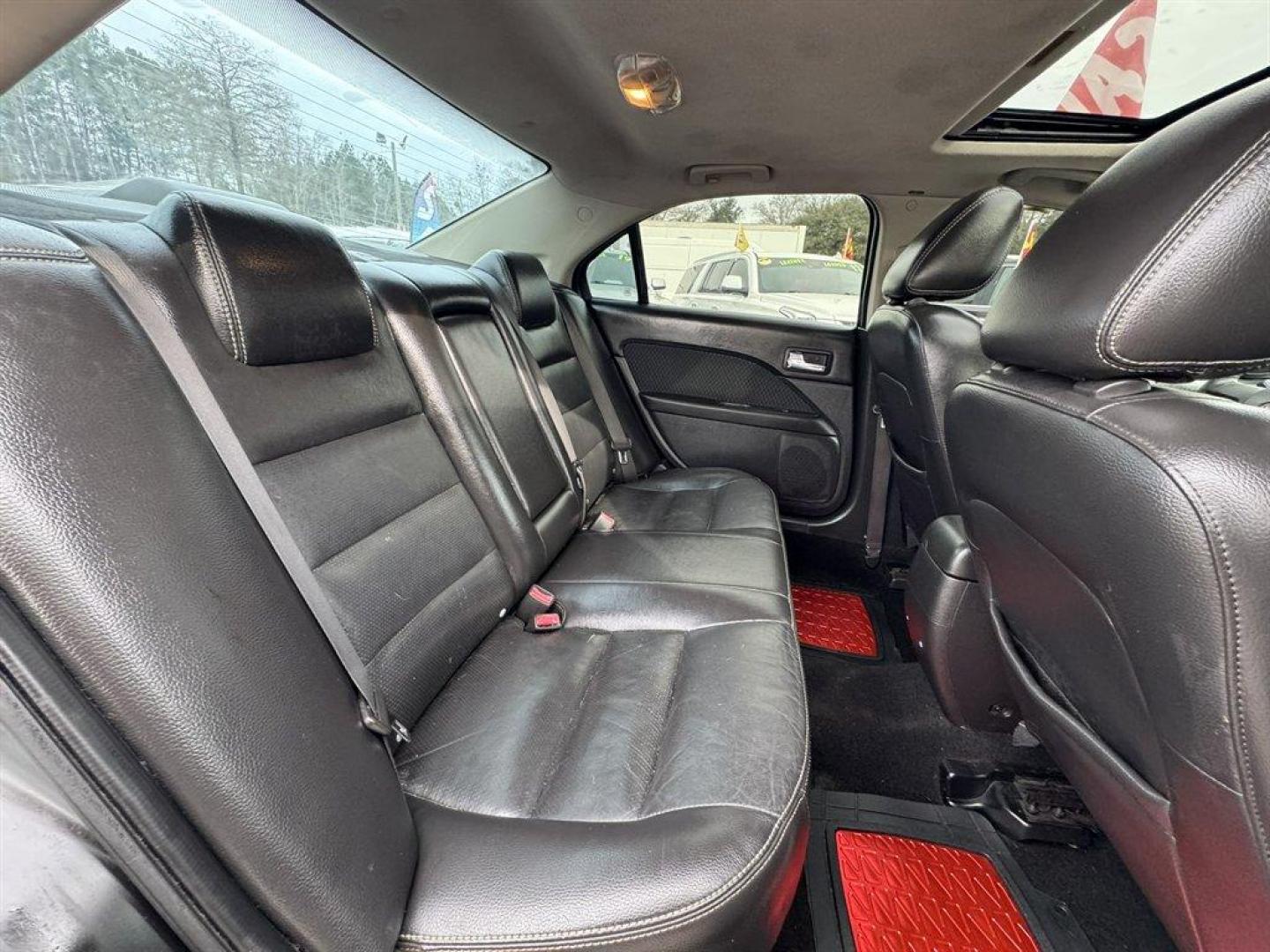 2009 Black /Black Ford Fusion (3FAHP08119R) with an 3.0l V6 EFI 3.0l engine, Automatic transmission, located at 745 East Steele Rd., West Columbia, SC, 29170, (803) 755-9148, 33.927212, -81.148483 - Photo#22