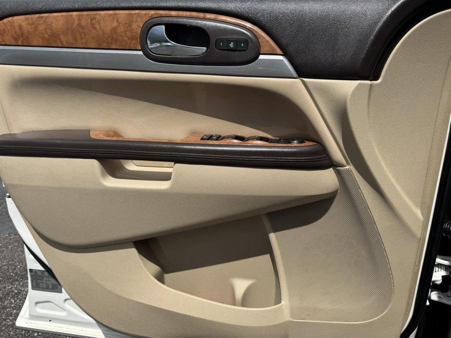 2012 White /Taupe Buick Enclave (5GAKVCED4CJ) with an 3.6l V6 DI Dohc 3.6l engine, Automatic transmission, located at 745 East Steele Rd., West Columbia, SC, 29170, (803) 755-9148, 33.927212, -81.148483 - Special Internet Price! 2012 Buick Enclave with AM/FM radio, Backup camera, Cruise control, Powered front seats, 3rd row seating, Leather interior, Sunroof, Keyless entry, Powered windows, Powered door locks, Plus more! - Photo#18