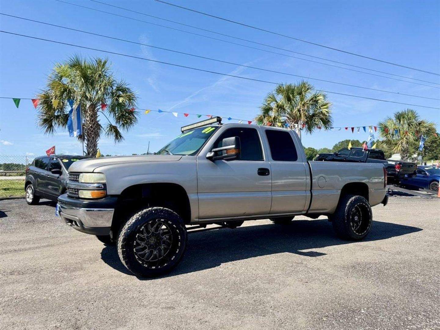 2001 Gold /Grey Chevrolet Silverado 1500 (1GCEK19T01E) with an 5.3l V8 SFI 5.3l engine, Automatic transmission, located at 745 East Steele Rd., West Columbia, SC, 29170, (803) 755-9148, 33.927212, -81.148483 - Special Internet Price! - Photo#0