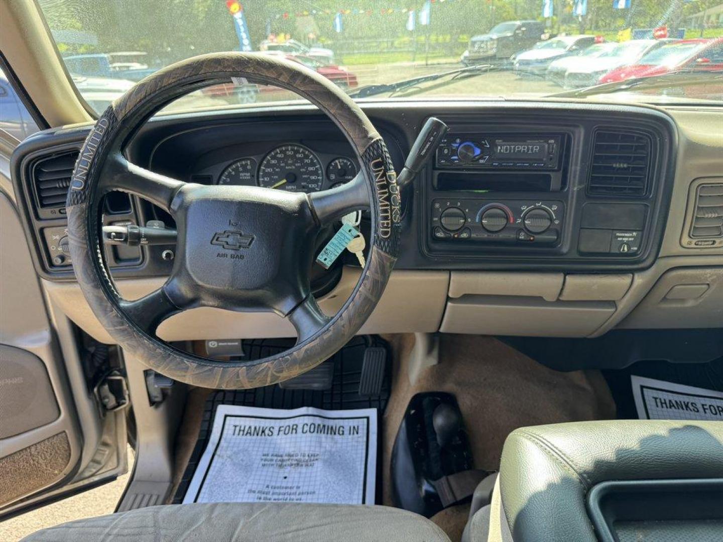2001 Gold /Grey Chevrolet Silverado 1500 (1GCEK19T01E) with an 5.3l V8 SFI 5.3l engine, Automatic transmission, located at 745 East Steele Rd., West Columbia, SC, 29170, (803) 755-9148, 33.927212, -81.148483 - Special Internet Price! - Photo#6