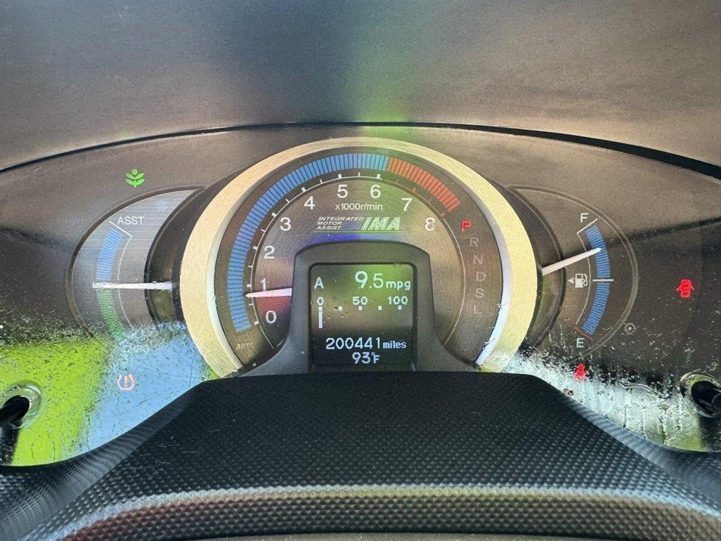 2011 Burgundy /Grey Honda Insight (JHMZE2H30BS) with an 1.3l I4 MPI Sohc HYB Ivtc engine, Automatic transmission, located at 745 East Steele Rd., West Columbia, SC, 29170, (803) 755-9148, 33.927212, -81.148483 - Special Internet Price! 2011 Honda Insight with AM/FM radio, Cruise control, Cloth interior, Powered windows, Powered door locks, Plus more! - Photo#8