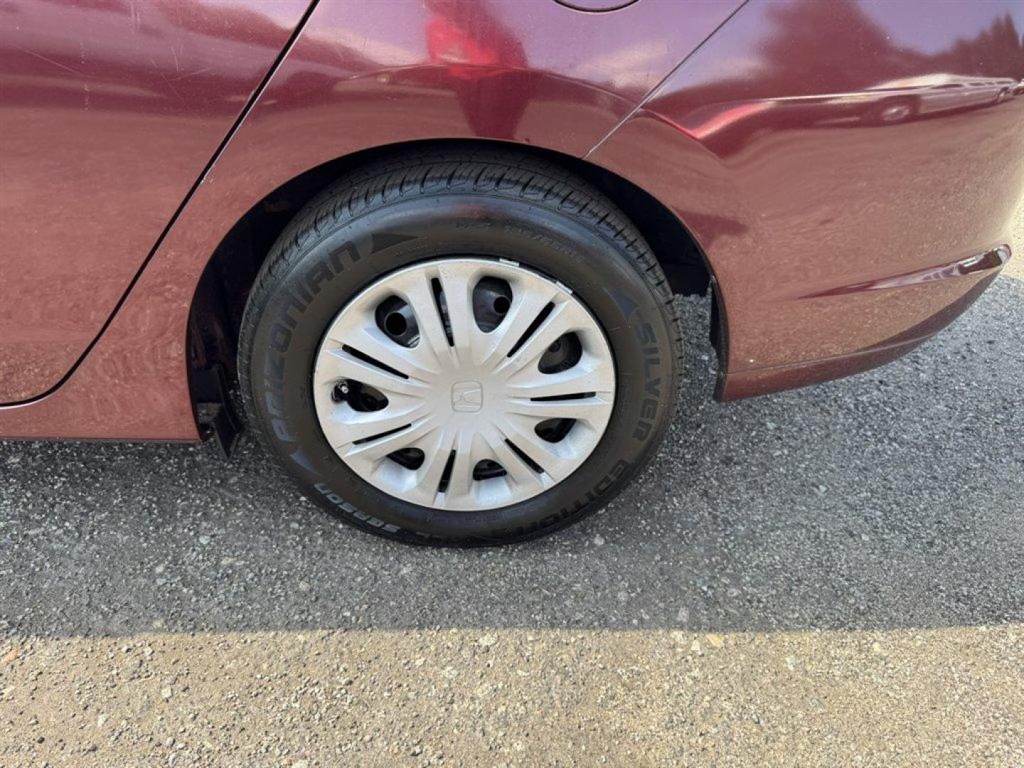 2011 Burgundy /Grey Honda Insight (JHMZE2H30BS) with an 1.3l I4 MPI Sohc HYB Ivtc engine, Automatic transmission, located at 745 East Steele Rd., West Columbia, SC, 29170, (803) 755-9148, 33.927212, -81.148483 - Special Internet Price! 2011 Honda Insight with AM/FM radio, Cruise control, Cloth interior, Powered windows, Powered door locks, Plus more! - Photo#23