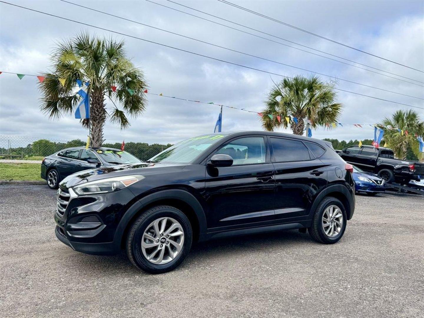 2017 Black /Grey Hyundai Tucson (KM8J23A41HU) with an 2.0l I-4 DI Dohc Cvvt 2.0 engine, Automatic transmission, located at 745 East Steele Rd., West Columbia, SC, 29170, (803) 755-9148, 33.927212, -81.148483 - Special Internet Price! 2017 Hyundai Tucson with AM/FM radio, Bluetooth, Backup camera, Cruise control, Cloth interior, Powered windows, Powered door locks, Plus more! - Photo#0