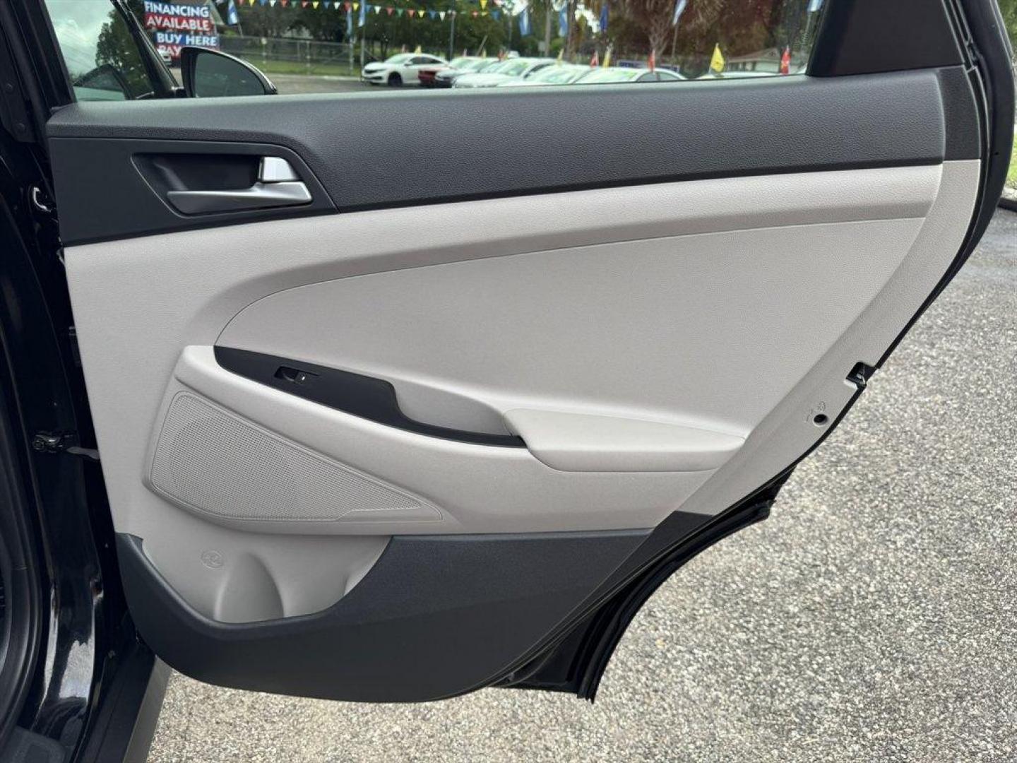 2017 Black /Grey Hyundai Tucson (KM8J23A41HU) with an 2.0l I-4 DI Dohc Cvvt 2.0 engine, Automatic transmission, located at 745 East Steele Rd., West Columbia, SC, 29170, (803) 755-9148, 33.927212, -81.148483 - Special Internet Price! 2017 Hyundai Tucson with AM/FM radio, Bluetooth, Backup camera, Cruise control, Cloth interior, Powered windows, Powered door locks, Plus more! - Photo#20