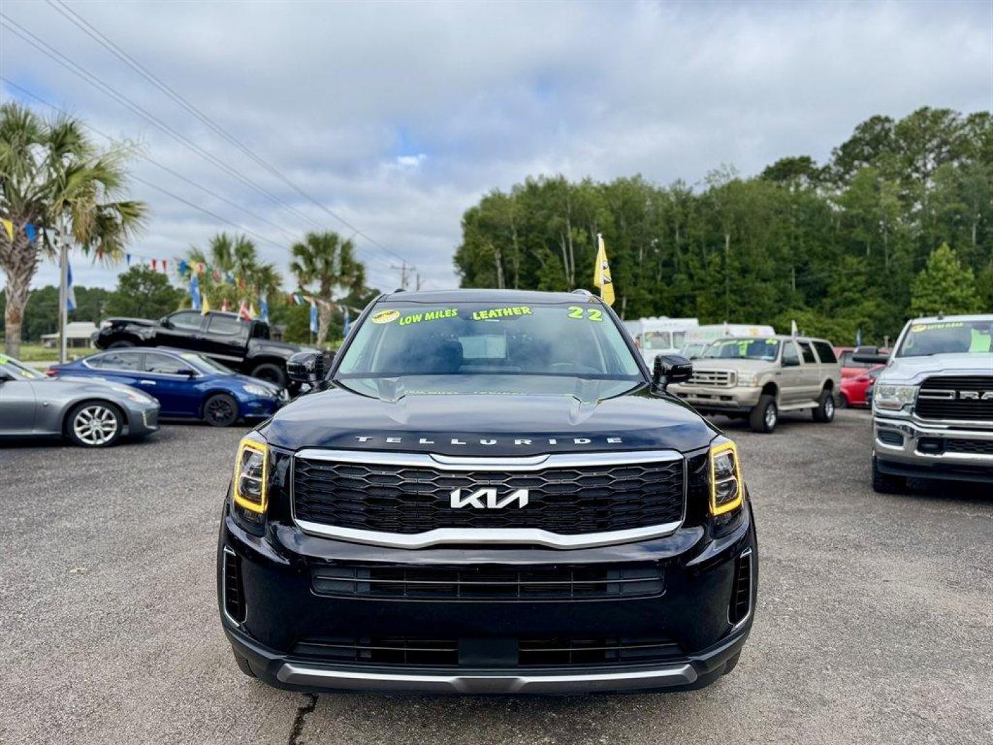 2022 Black /Black Kia Telluride (5XYP34HC6NG) with an 3.8l V6 DI Dohc 3.8l engine, Automatic transmission, located at 745 East Steele Rd., West Columbia, SC, 29170, (803) 755-9148, 33.927212, -81.148483 - Special Intrenet Price! 2022 Kia Telluride with AM/FM raido, Bluetooth, Backup camera, Navigation, Sunroof, Leather interior, 3rd row seating, Powered liftgate, Powered windows, Powered door locks, Plus more! - Photo#1
