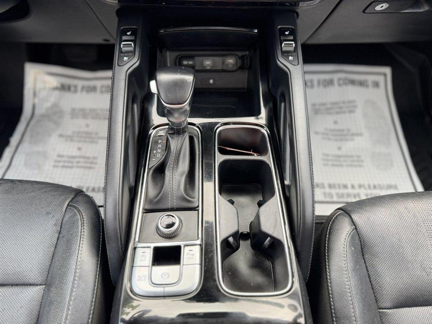 2022 Black /Black Kia Telluride (5XYP34HC6NG) with an 3.8l V6 DI Dohc 3.8l engine, Automatic transmission, located at 745 East Steele Rd., West Columbia, SC, 29170, (803) 755-9148, 33.927212, -81.148483 - Special Intrenet Price! 2022 Kia Telluride with AM/FM raido, Bluetooth, Backup camera, Navigation, Sunroof, Leather interior, 3rd row seating, Powered liftgate, Powered windows, Powered door locks, Plus more! - Photo#18