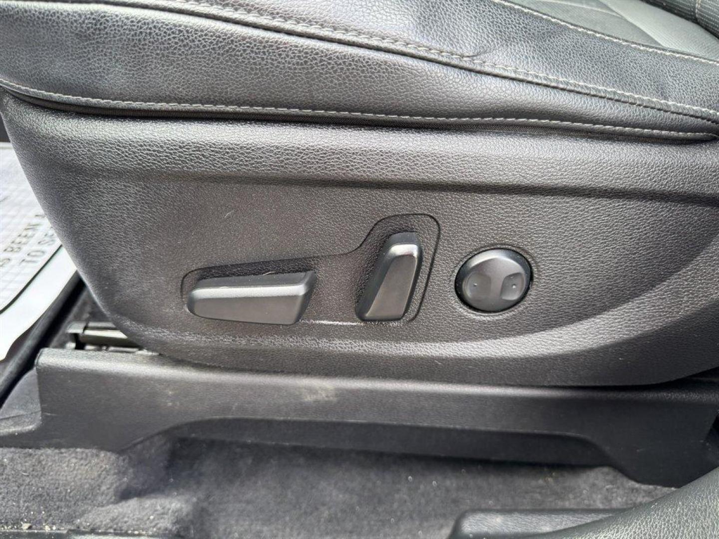 2022 Black /Black Kia Telluride (5XYP34HC6NG) with an 3.8l V6 DI Dohc 3.8l engine, Automatic transmission, located at 745 East Steele Rd., West Columbia, SC, 29170, (803) 755-9148, 33.927212, -81.148483 - Special Intrenet Price! 2022 Kia Telluride with AM/FM raido, Bluetooth, Backup camera, Navigation, Sunroof, Leather interior, 3rd row seating, Powered liftgate, Powered windows, Powered door locks, Plus more! - Photo#25