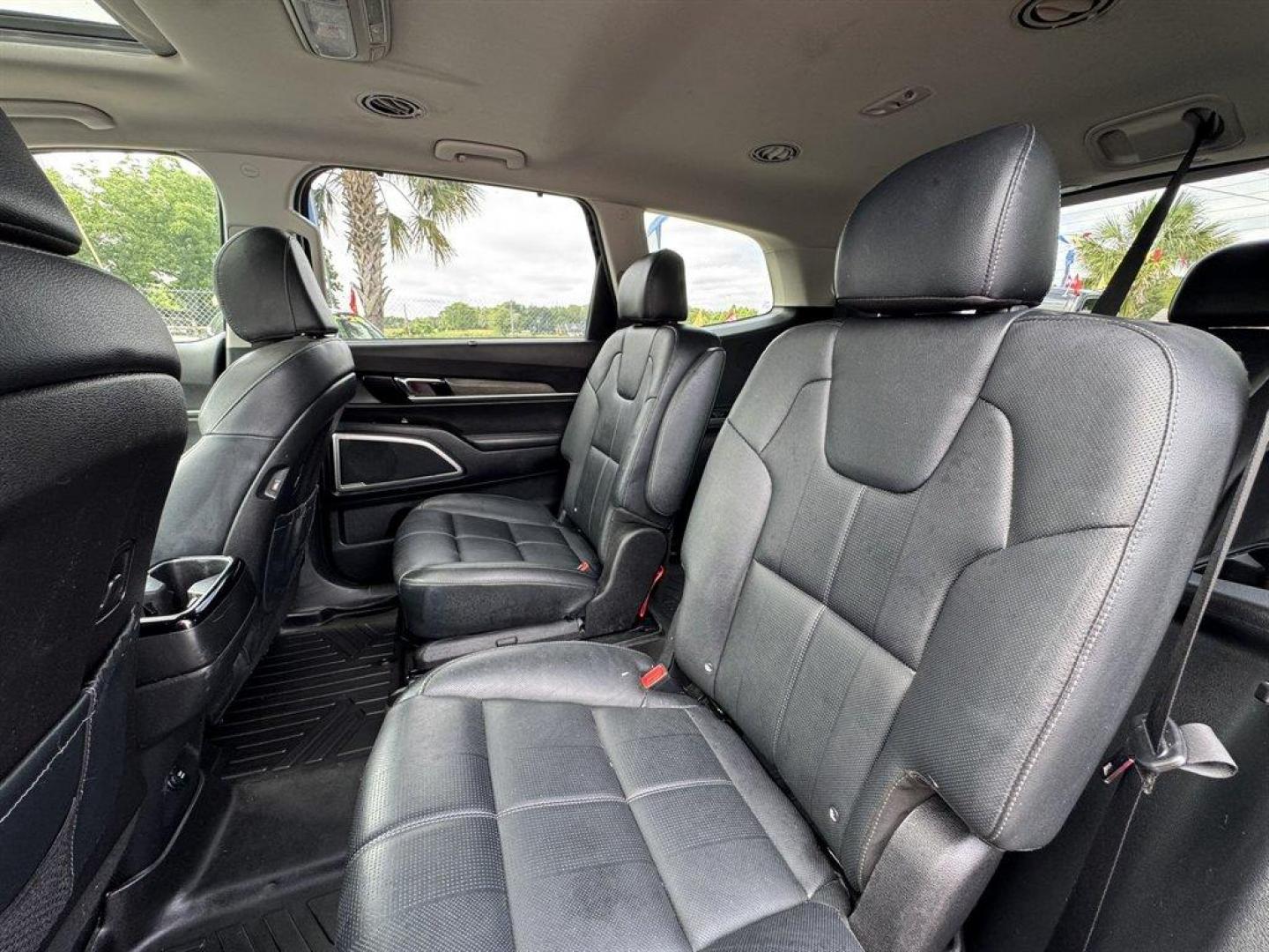 2022 Black /Black Kia Telluride (5XYP34HC6NG) with an 3.8l V6 DI Dohc 3.8l engine, Automatic transmission, located at 745 East Steele Rd., West Columbia, SC, 29170, (803) 755-9148, 33.927212, -81.148483 - Special Intrenet Price! 2022 Kia Telluride with AM/FM raido, Bluetooth, Backup camera, Navigation, Sunroof, Leather interior, 3rd row seating, Powered liftgate, Powered windows, Powered door locks, Plus more! - Photo#27
