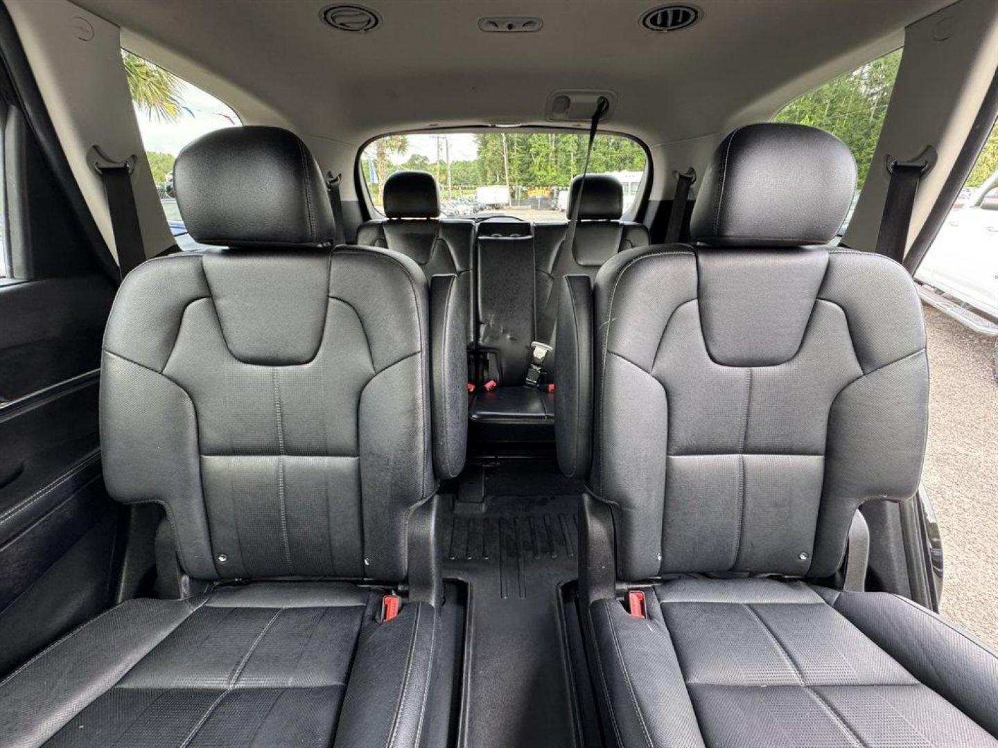 2022 Black /Black Kia Telluride (5XYP34HC6NG) with an 3.8l V6 DI Dohc 3.8l engine, Automatic transmission, located at 745 East Steele Rd., West Columbia, SC, 29170, (803) 755-9148, 33.927212, -81.148483 - Special Intrenet Price! 2022 Kia Telluride with AM/FM raido, Bluetooth, Backup camera, Navigation, Sunroof, Leather interior, 3rd row seating, Powered liftgate, Powered windows, Powered door locks, Plus more! - Photo#28