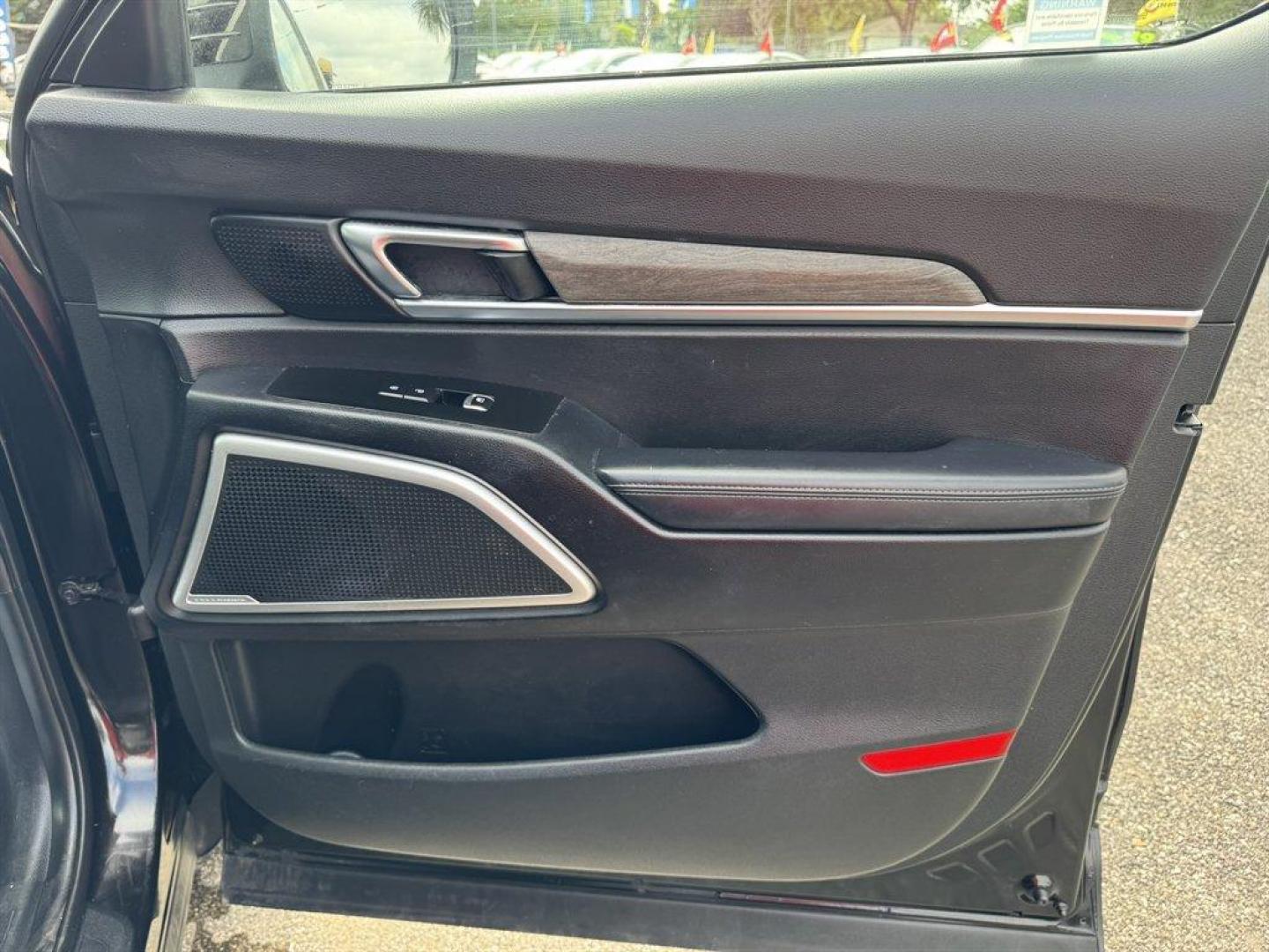 2022 Black /Black Kia Telluride (5XYP34HC6NG) with an 3.8l V6 DI Dohc 3.8l engine, Automatic transmission, located at 745 East Steele Rd., West Columbia, SC, 29170, (803) 755-9148, 33.927212, -81.148483 - Special Intrenet Price! 2022 Kia Telluride with AM/FM raido, Bluetooth, Backup camera, Navigation, Sunroof, Leather interior, 3rd row seating, Powered liftgate, Powered windows, Powered door locks, Plus more! - Photo#31