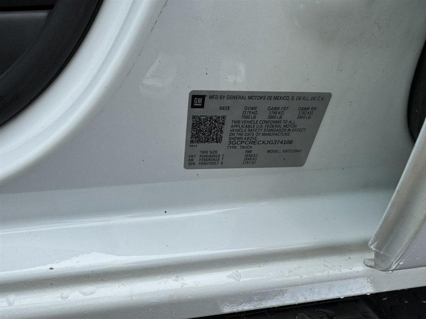 2018 White /Black Chevrolet Silverado 1500 (3GCPCRECXJG) with an 5.3l V8 DI VVT Flex 5.3l engine, Automatic transmission, located at 745 East Steele Rd., West Columbia, SC, 29170, (803) 755-9148, 33.927212, -81.148483 - Special Internet Price! 2018 Chevrolet Silverado 1500 with AM/FM radio, Bluetooth, Backup camera, Cruise control, Cloth interior, Powered driver seat, Powered windows, Keyless entry, Powered door locks, Plus more! - Photo#30