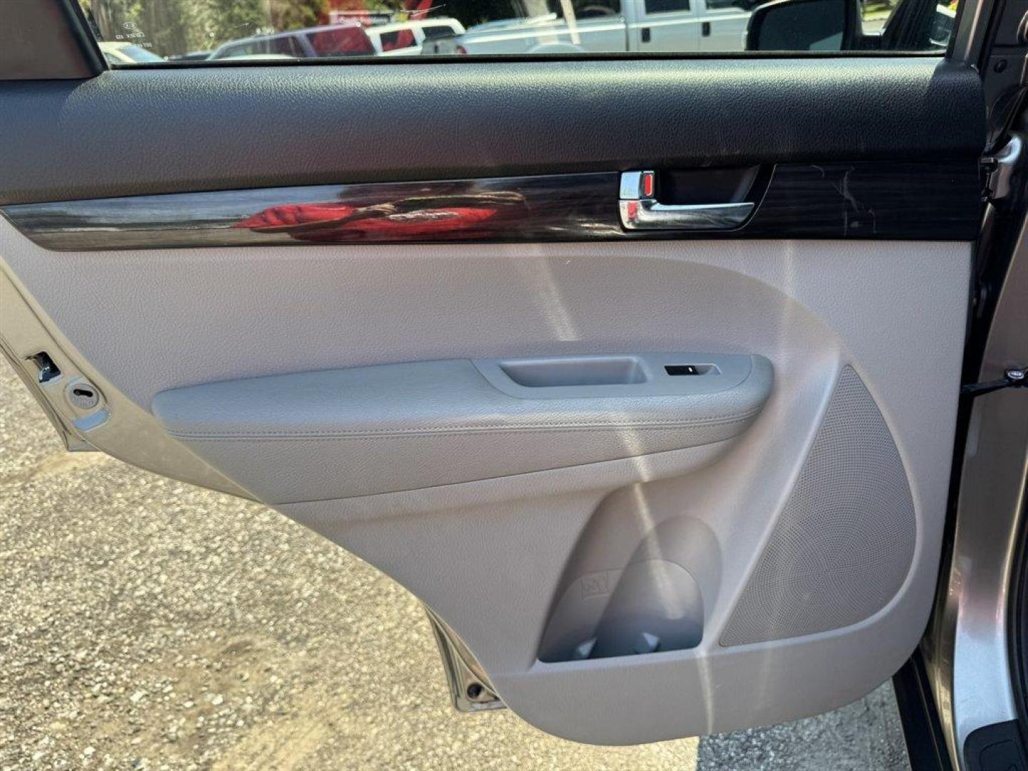 2011 Grey /Grey Kia Sorento (5XYKT3A13BG) with an 2.4l I-4 MPI Dohc Cvvt 2. engine, Automatic transmission, located at 745 East Steele Rd., West Columbia, SC, 29170, (803) 755-9148, 33.927212, -81.148483 - Special Internet Price! 2011 Kia Sorento with AM/FM radio, Backup camera, Cruise control, Cloth interior, Keyless entry, Powered windows, Powered door locks, Plus more! - Photo#20