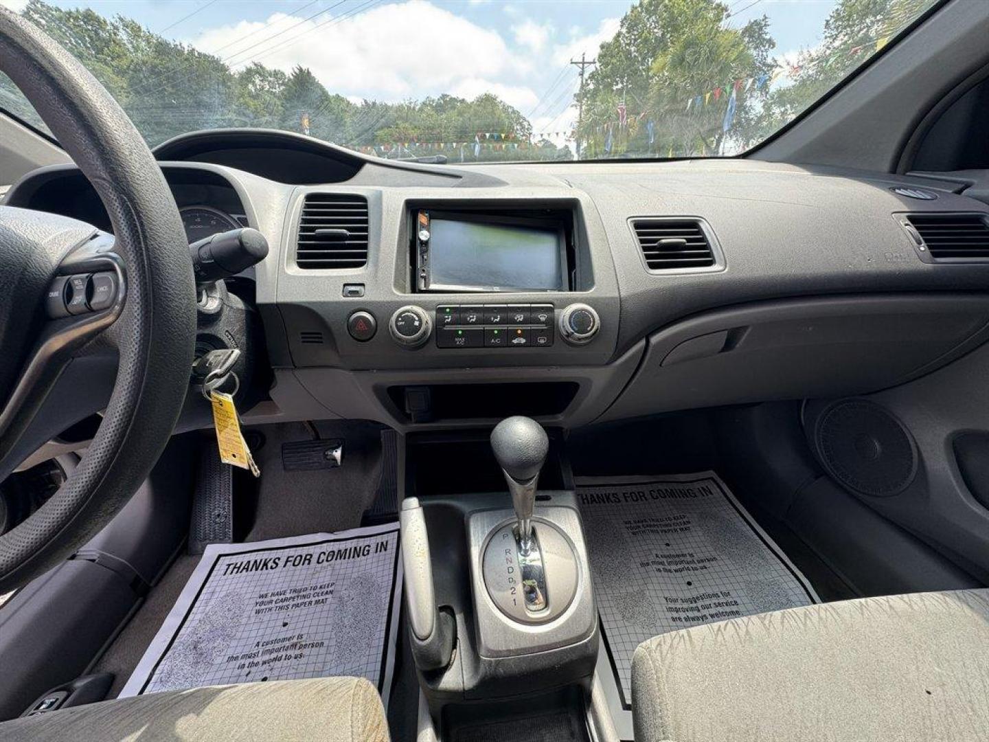 2006 Grey /Grey Honda Civic (2HGFG12666H) with an 1.8l I-4 MPI Sohc 1.8l engine, Automatic transmission, located at 745 East Steele Rd., West Columbia, SC, 29170, (803) 755-9148, 33.927212, -81.148483 - Special Internet Price! 2006 Honda Civic - Photo#10