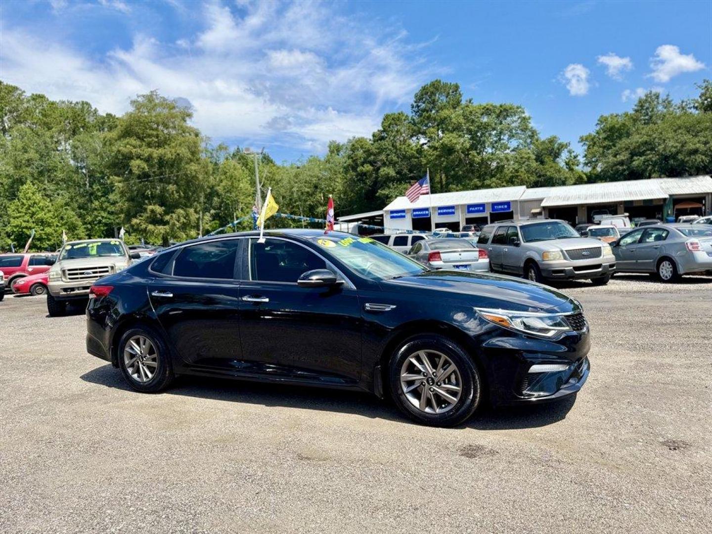 2020 Black /Black Kia Optima (5XXGT4L35LG) with an 2.4l I-4 DI Dohc 2.4l engine, Automatic transmission, located at 745 East Steele Rd., West Columbia, SC, 29170, (803) 755-9148, 33.927212, -81.148483 - Special Internet Price! 2020 Kia Optima with AM/FM radio, Bluetooth, Backup camera, Cruise control, Cloth interior, Powered windows, Powered door locks, Plus more! - Photo#2