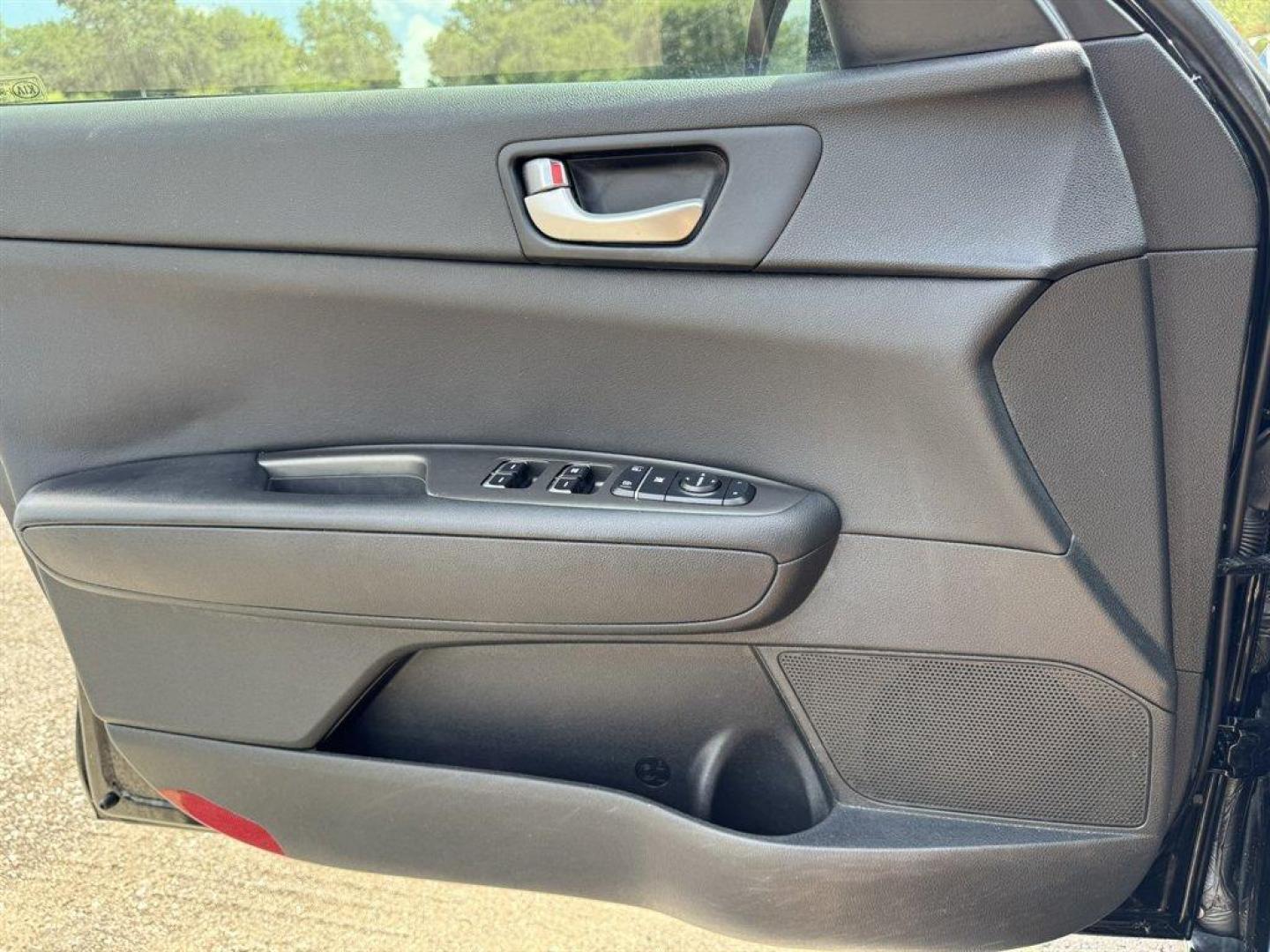 2020 Black /Black Kia Optima (5XXGT4L35LG) with an 2.4l I-4 DI Dohc 2.4l engine, Automatic transmission, located at 745 East Steele Rd., West Columbia, SC, 29170, (803) 755-9148, 33.927212, -81.148483 - Special Internet Price! 2020 Kia Optima with AM/FM radio, Bluetooth, Backup camera, Cruise control, Cloth interior, Powered windows, Powered door locks, Plus more! - Photo#16