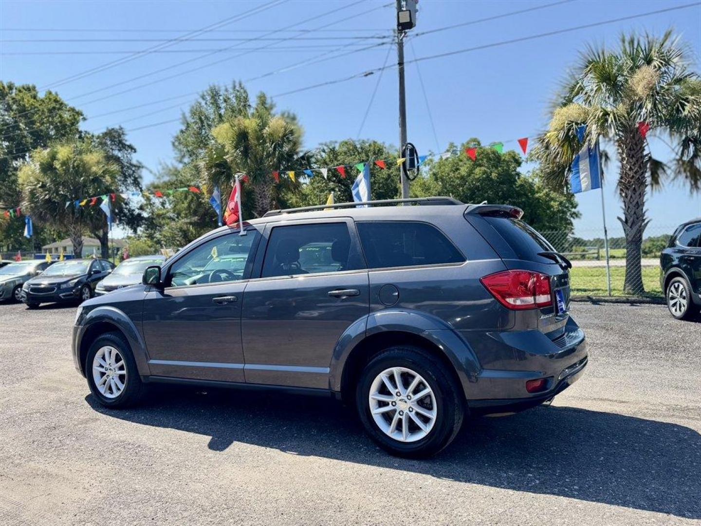 2014 Grey /Black Dodge Journey (3C4PDCBG7ET) with an 3.6l V6 MPI Dohc VVT Flex engine, Automatic transmission, located at 745 East Steele Rd., West Columbia, SC, 29170, (803) 755-9148, 33.927212, -81.148483 - Special Internet Price! 2014 Dodge Journey with AM/FM radio, Bluetooth, Cruise control, Push to start, Keyless entry, Cloth interior, Powered windows, Powered door locks, Plus more! - Photo#5