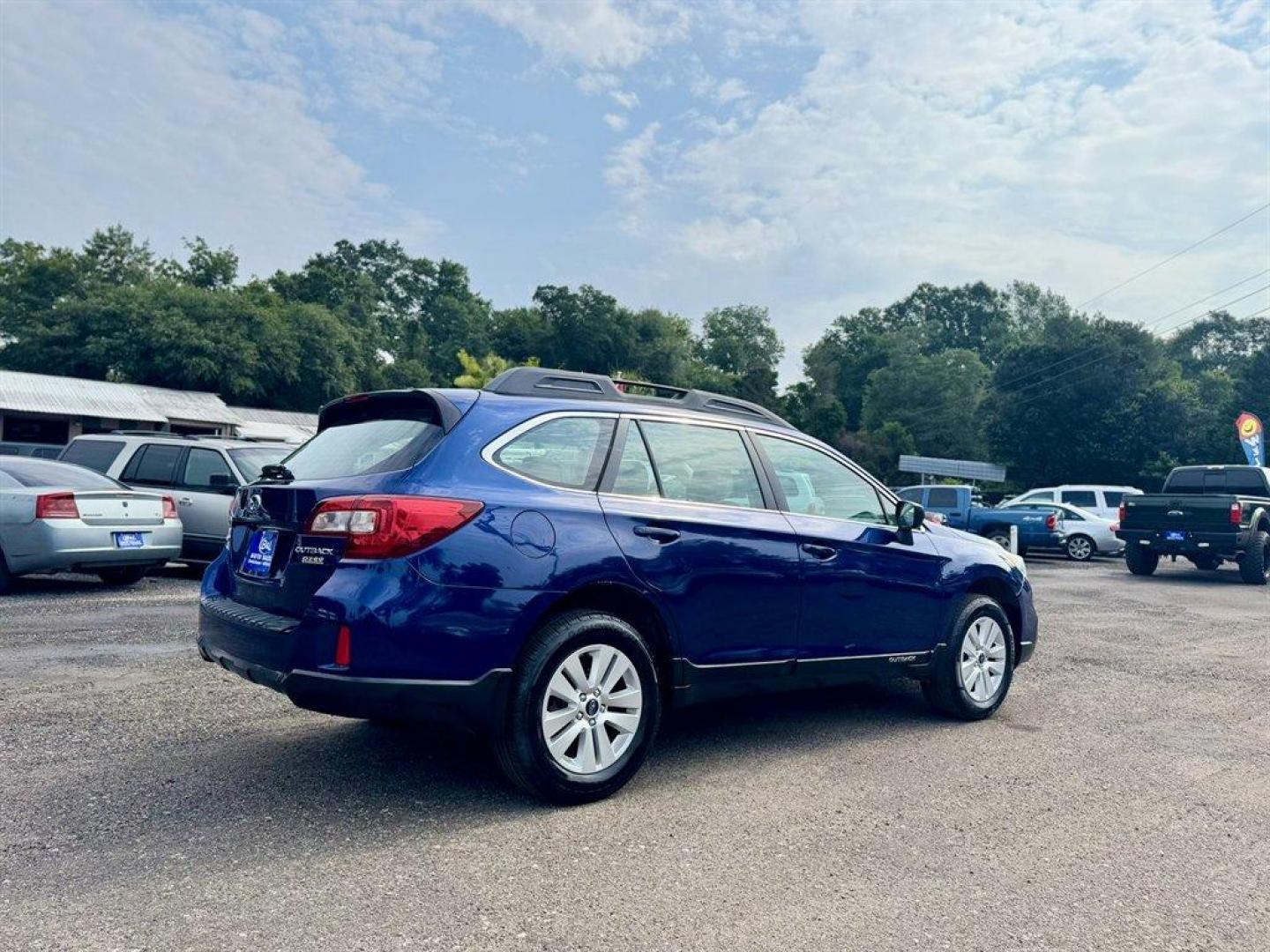 2017 Blue /Taupe Subaru Outback (4S4BSAAC2H3) with an 2.5l H-4 MPI Sohc 2.5l engine, Automatic transmission, located at 745 East Steele Rd., West Columbia, SC, 29170, (803) 755-9148, 33.927212, -81.148483 - Special Internet Price! 2017 Subaru Outback with AM/FM radio, Bluetooth, Backup camera, Cloth interior, Keyless entry, Powered door locks, Powered windows, Plus more! - Photo#3