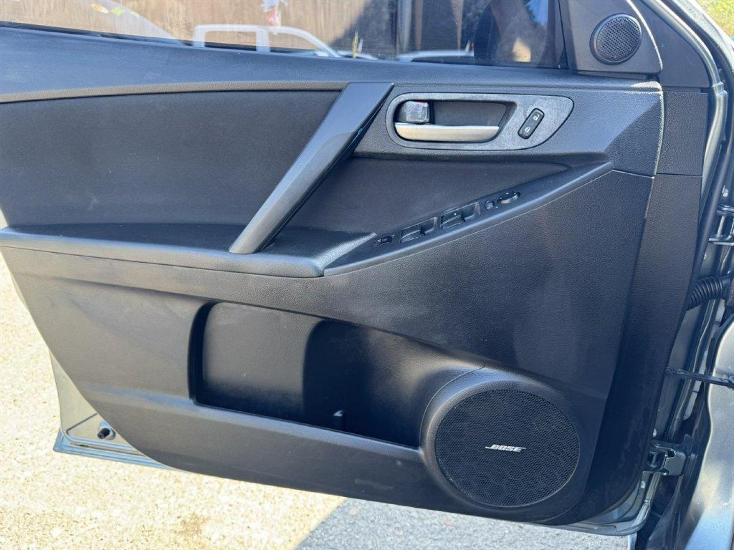 2012 Turquoise /Black Mazda Mazda3 (JM1BL1V76C1) with an 2.0l I-4 DI Dohc 2.0l engine, Automatic transmission, located at 745 East Steele Rd., West Columbia, SC, 29170, (803) 755-9148, 33.927212, -81.148483 - Special Internet Price! 2012 Mazda Mazda3 - Photo#15