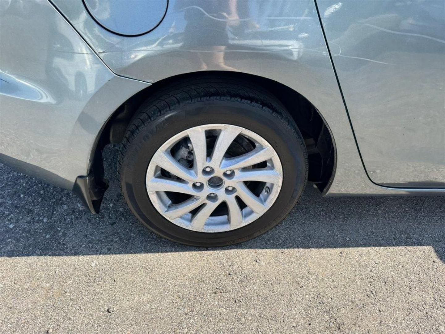 2012 Turquoise /Black Mazda Mazda3 (JM1BL1V76C1) with an 2.0l I-4 DI Dohc 2.0l engine, Automatic transmission, located at 745 East Steele Rd., West Columbia, SC, 29170, (803) 755-9148, 33.927212, -81.148483- Photo#20